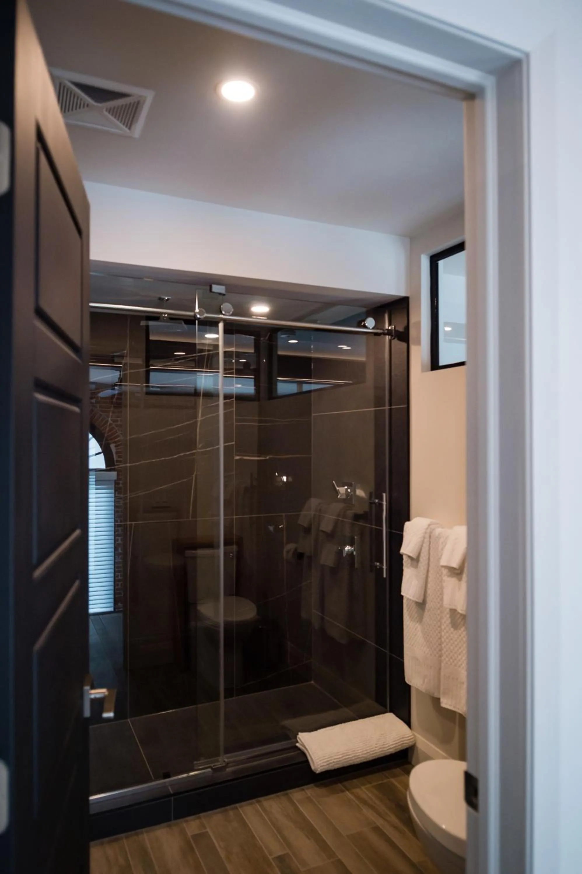 Shower in 48 King West Boutique Hotel