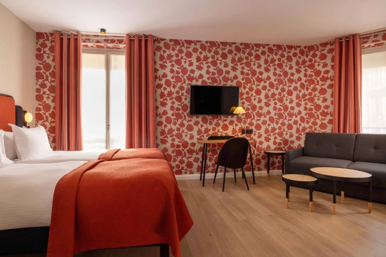 Photo of the whole room, Bed in Hotel le 46