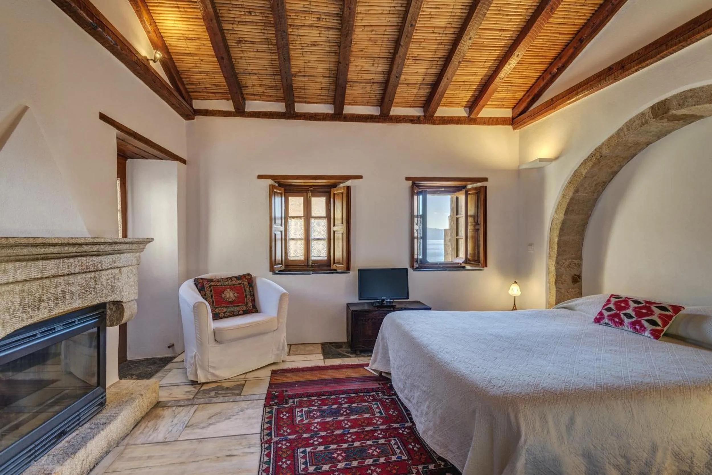 Bedroom, Bed in Malvasia Traditional Hotel