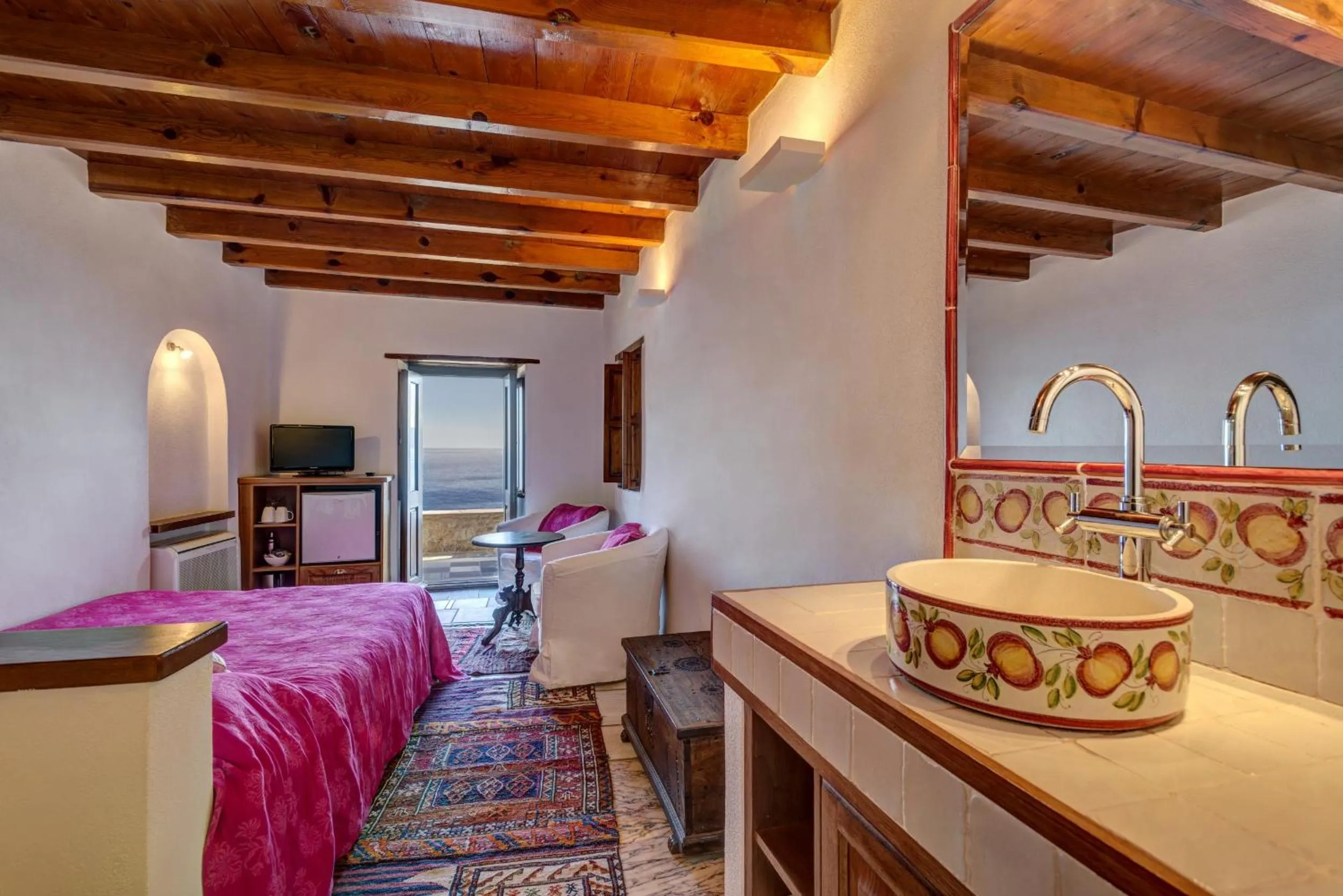 Bedroom, Bed in Malvasia Traditional Hotel