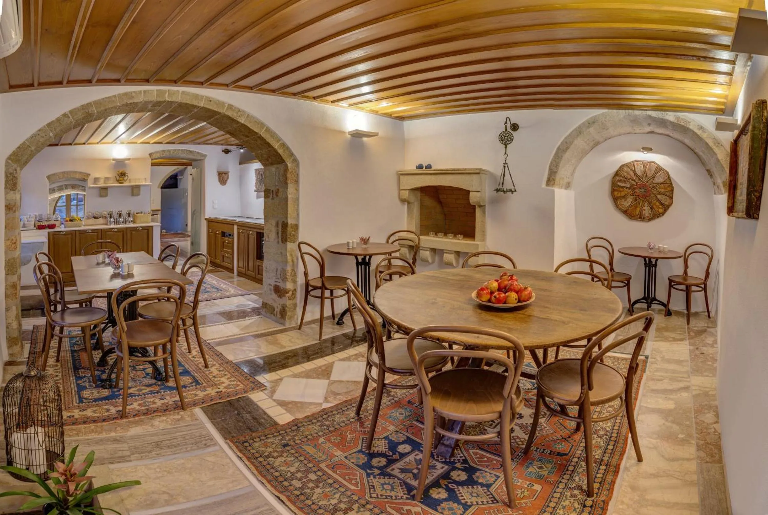 Restaurant/places to eat in Malvasia Traditional Hotel