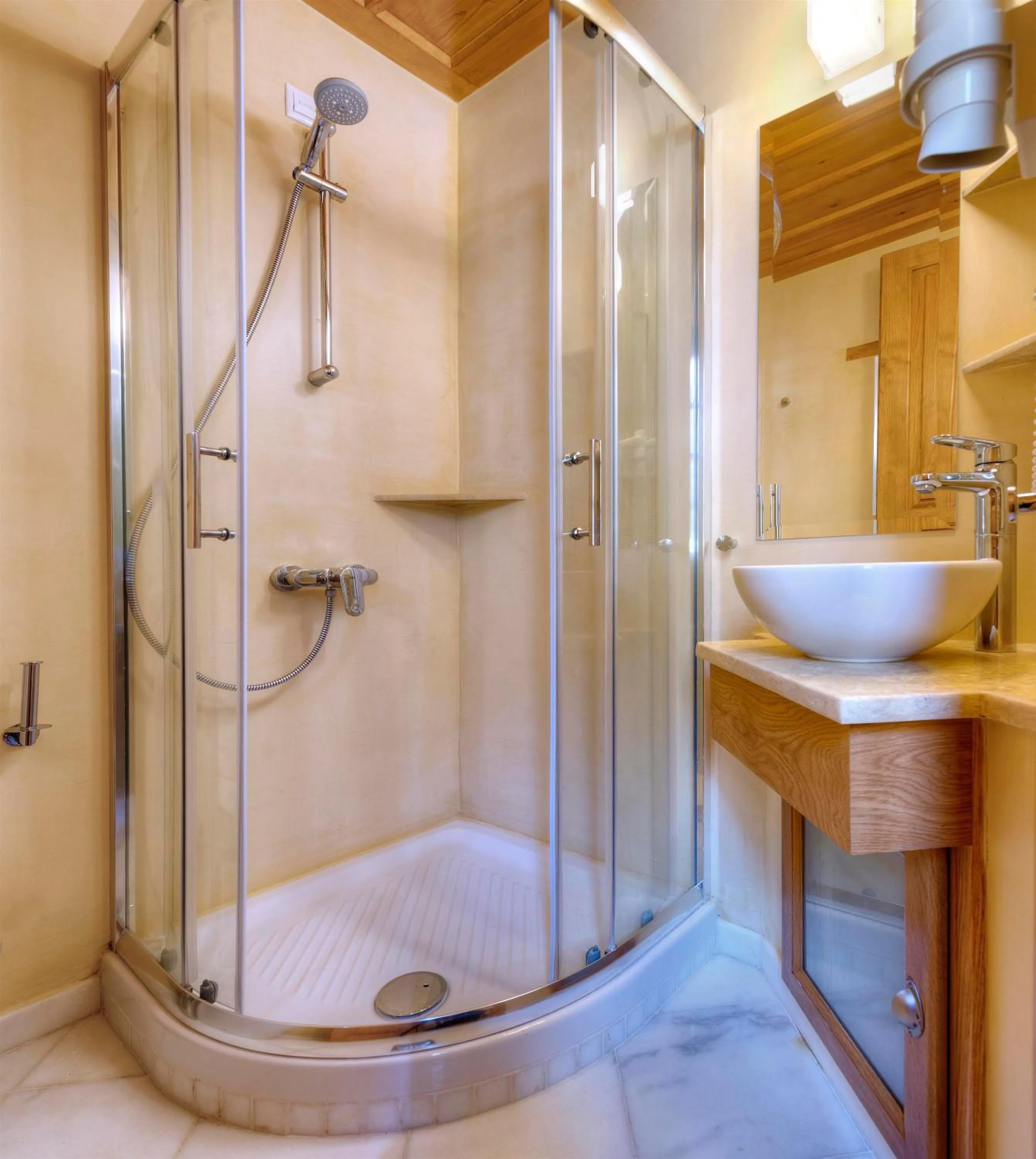 Shower in Ritsos Guesthouse