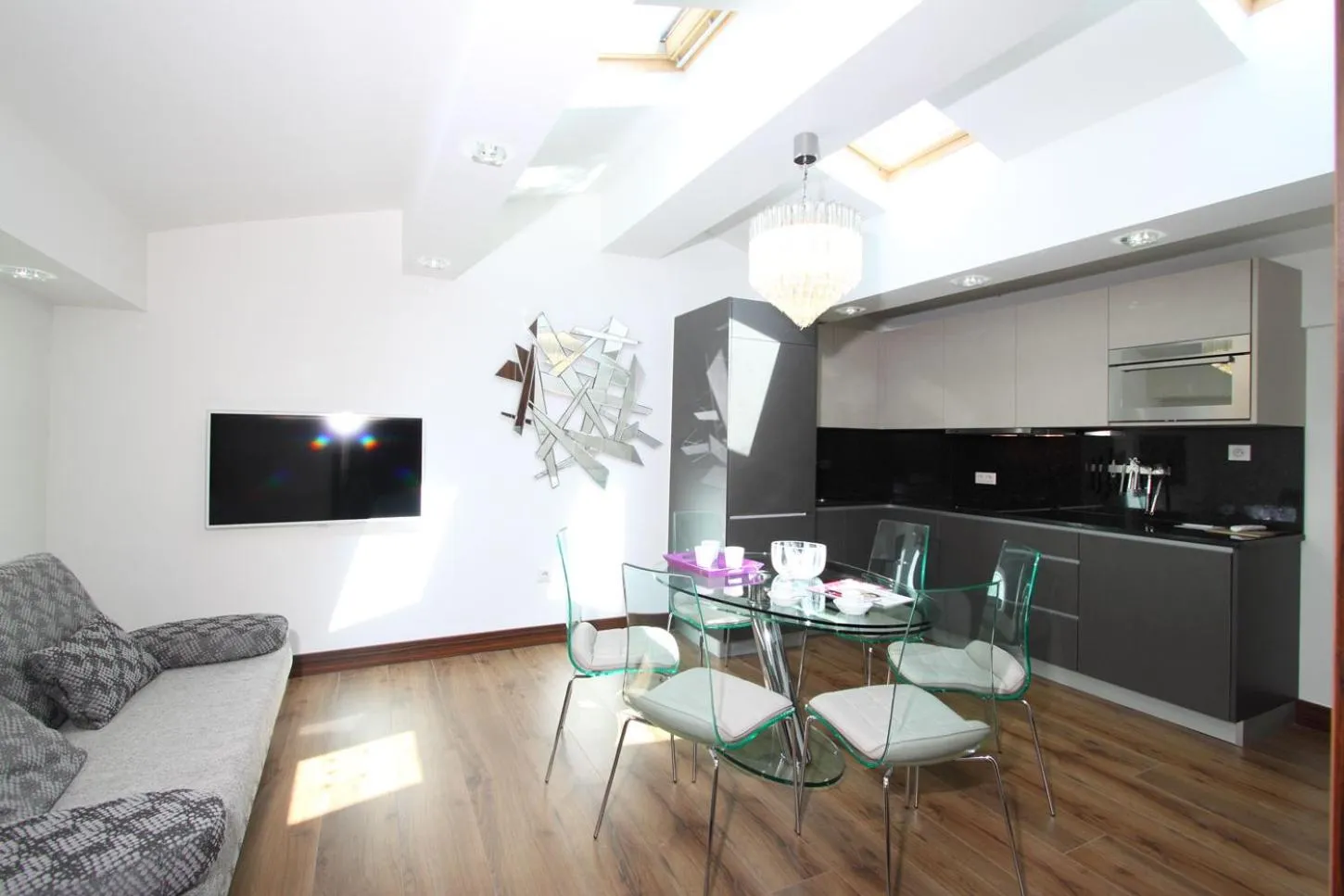 Communal kitchen in ViLLA ANNETTE