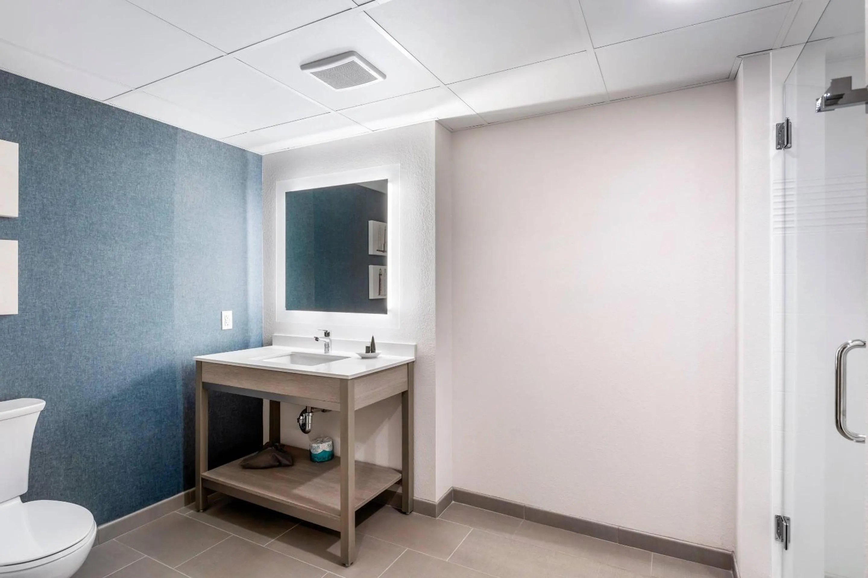 Bedroom in The Harborview on Lake Michigan, Ascend Hotel Collection