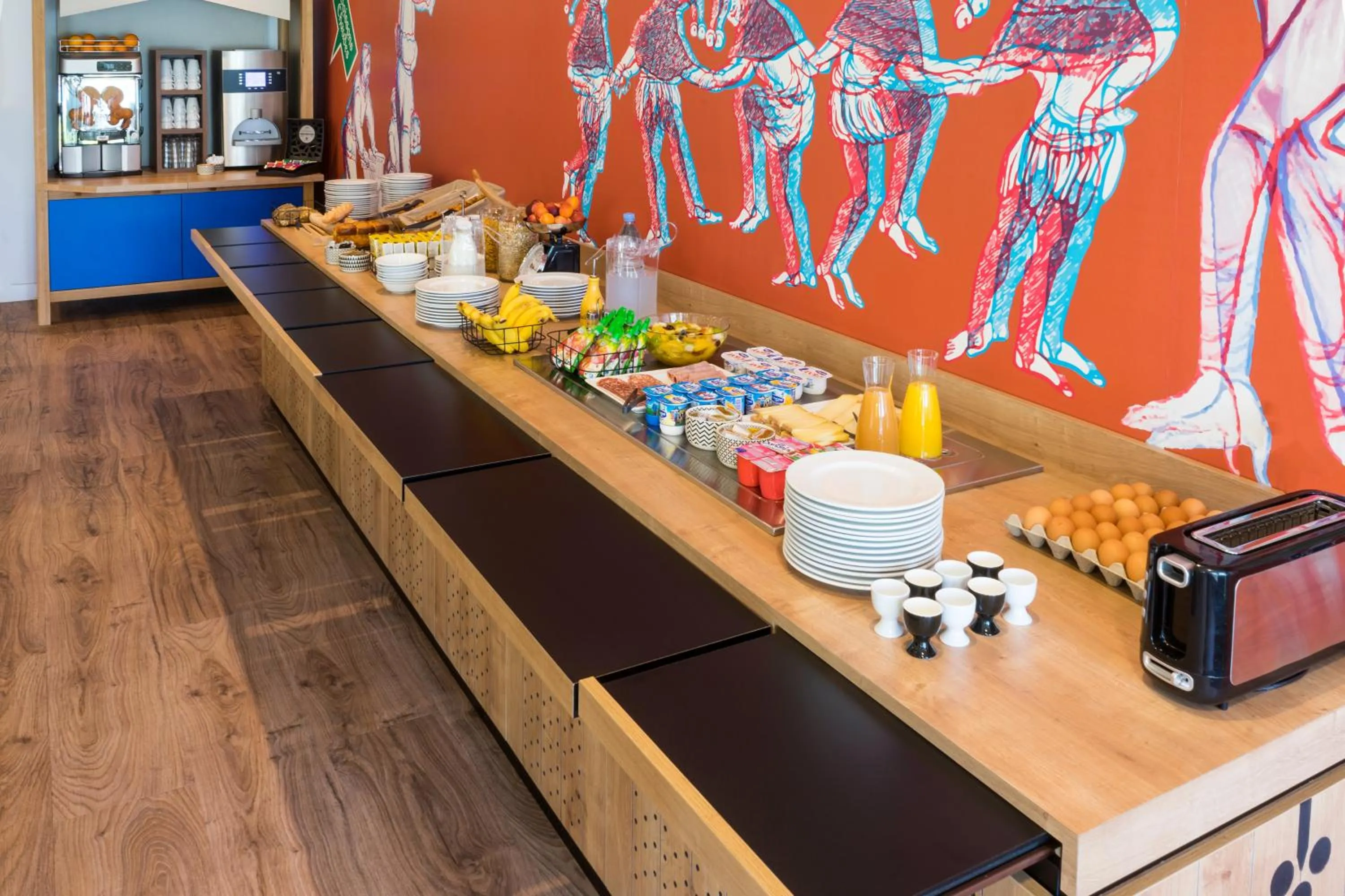 Food and drinks in ibis Styles Carcassonne La Cité