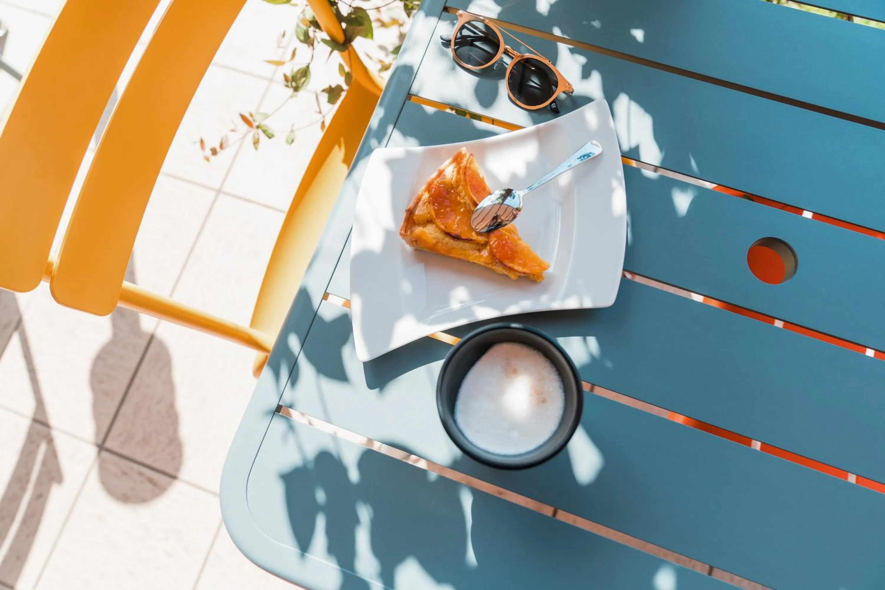 Patio in ibis Styles Carcassonne La Cité