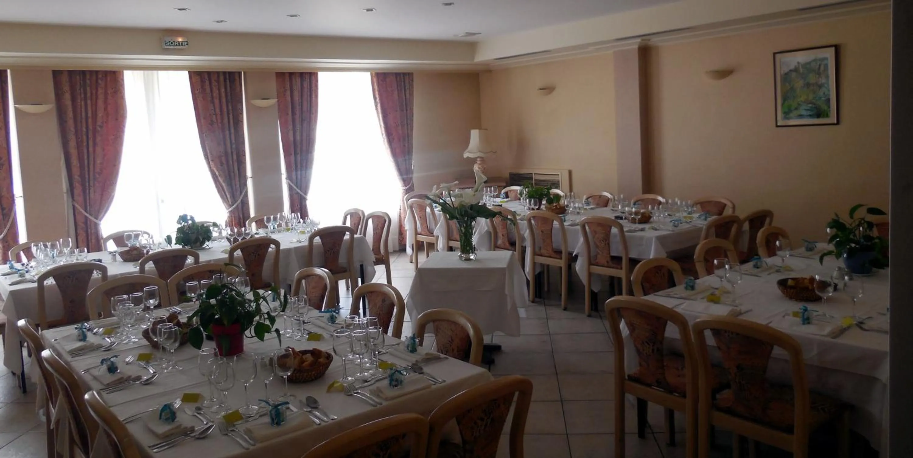 Banquet/Function facilities in Logis Hotel Restaurant des Voyageurs