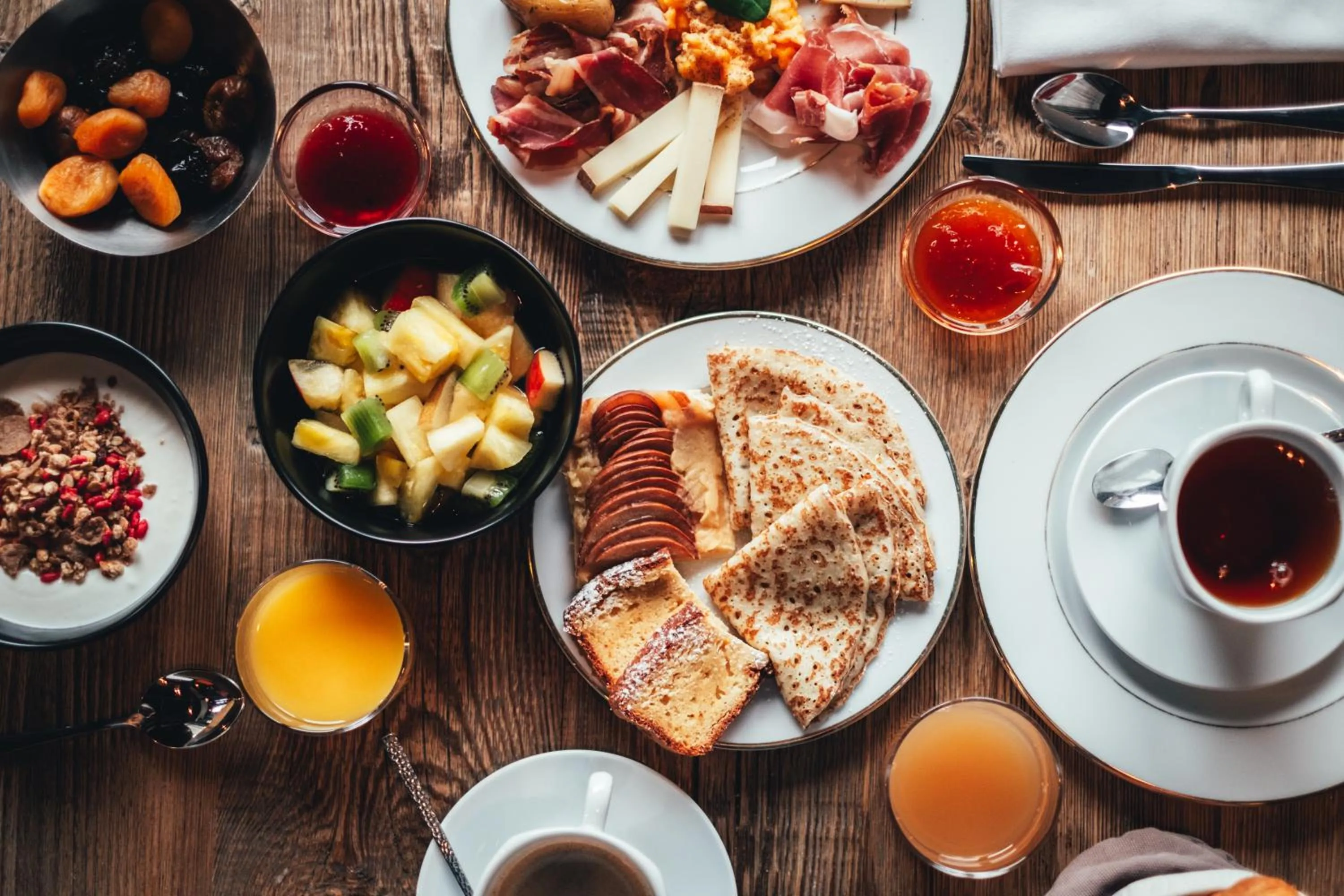 Buffet breakfast in Excelsior Chamonix Hôtel & Spa