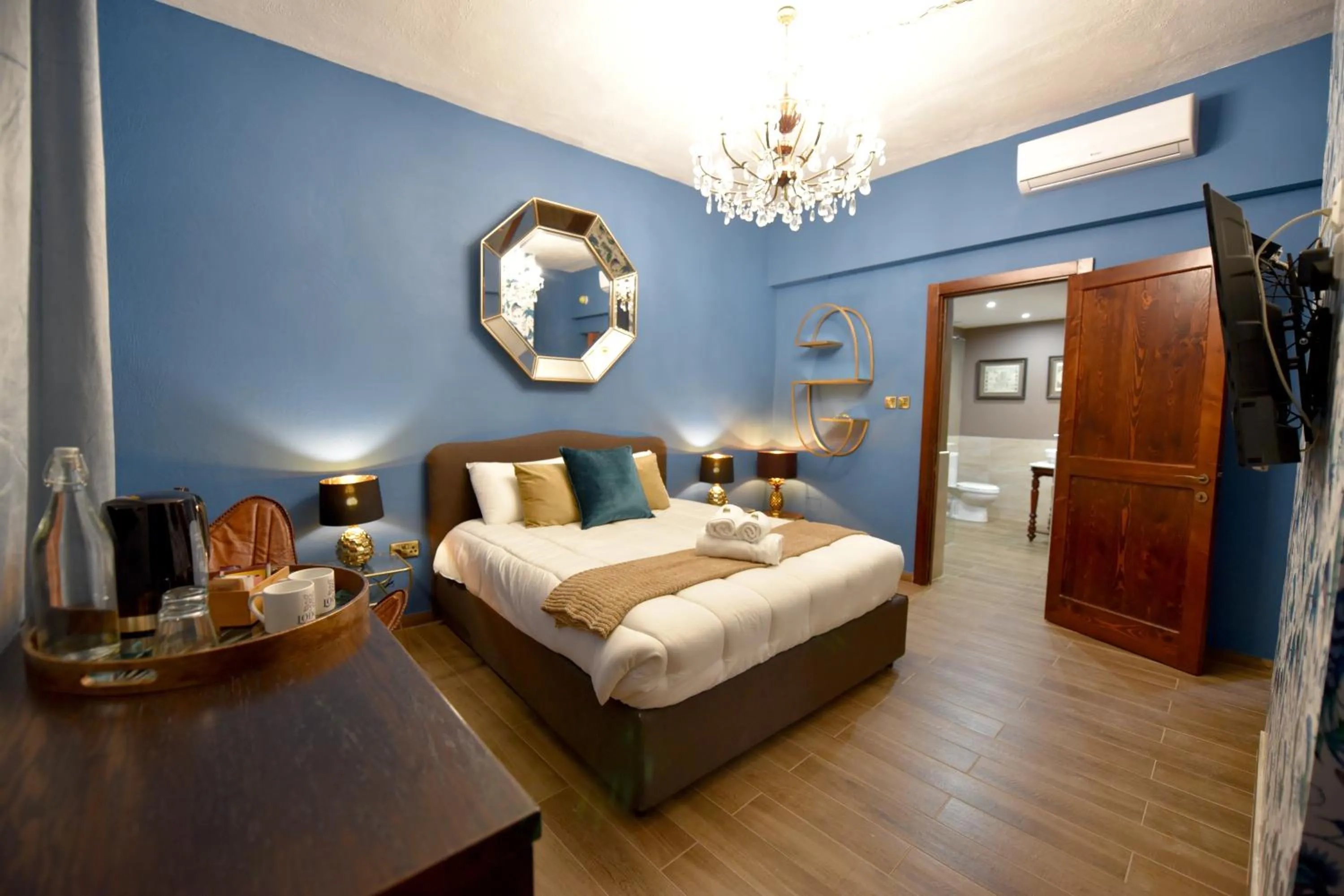 Photo of the whole room, Bed in The Lodge