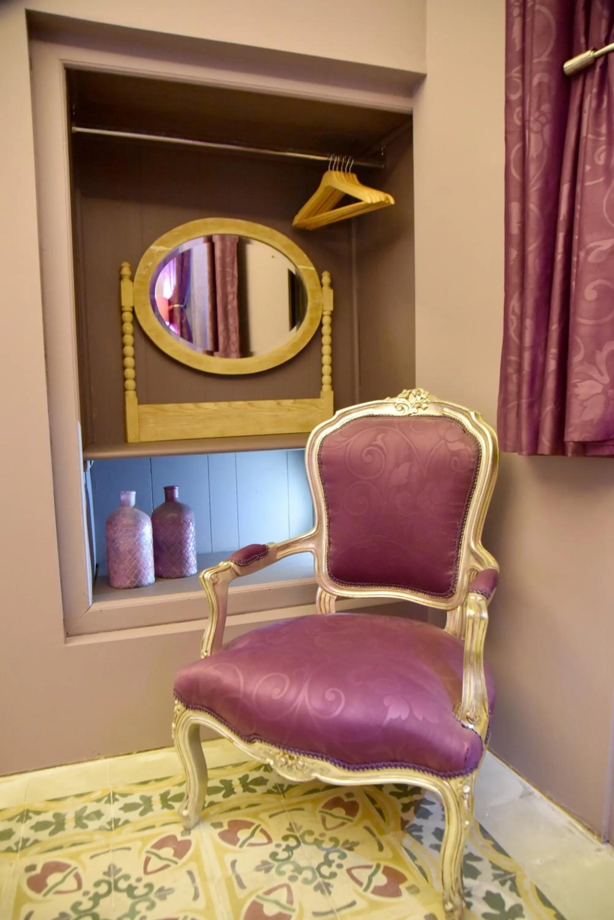 Decorative detail in The Lodge