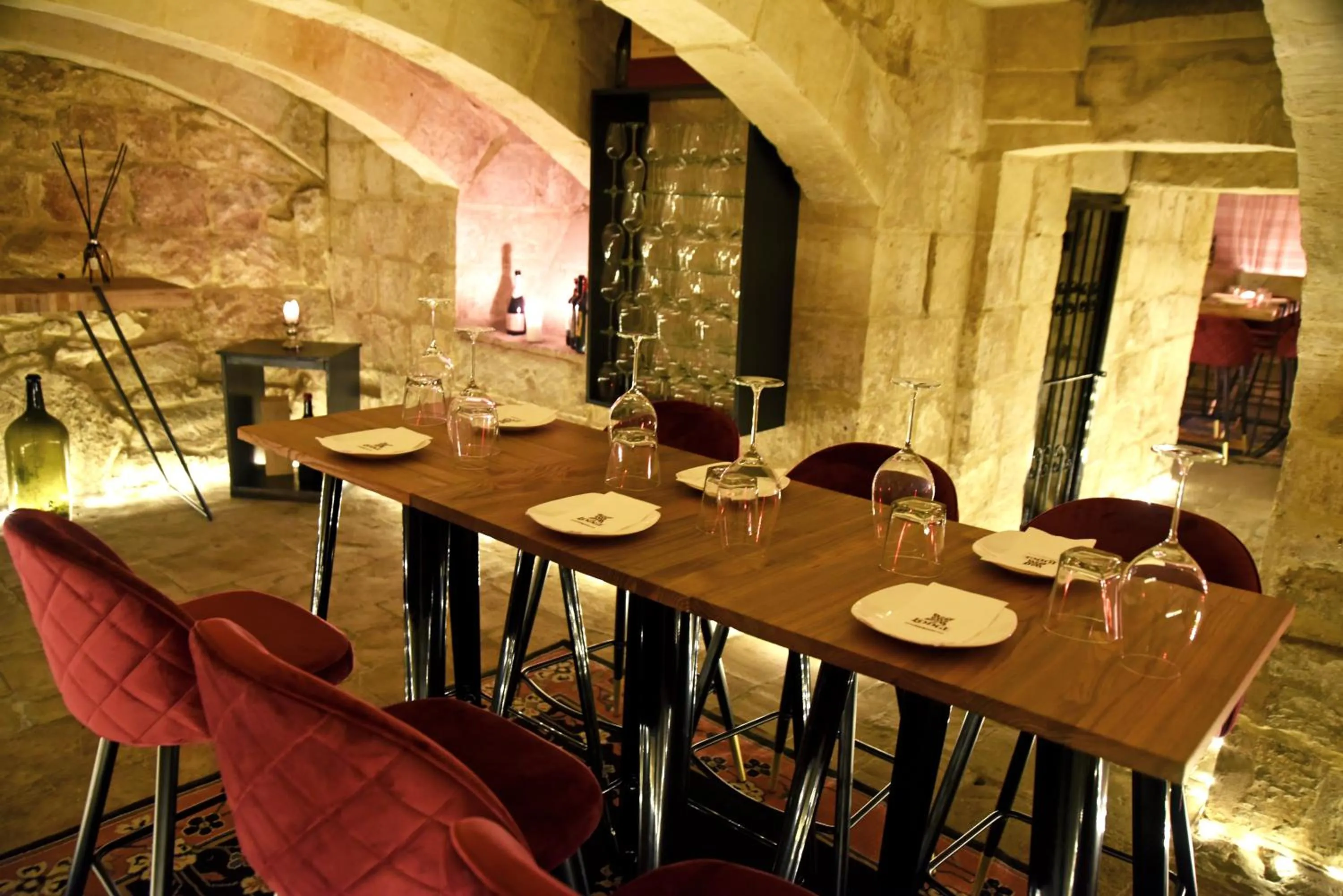 Restaurant/places to eat in The Lodge