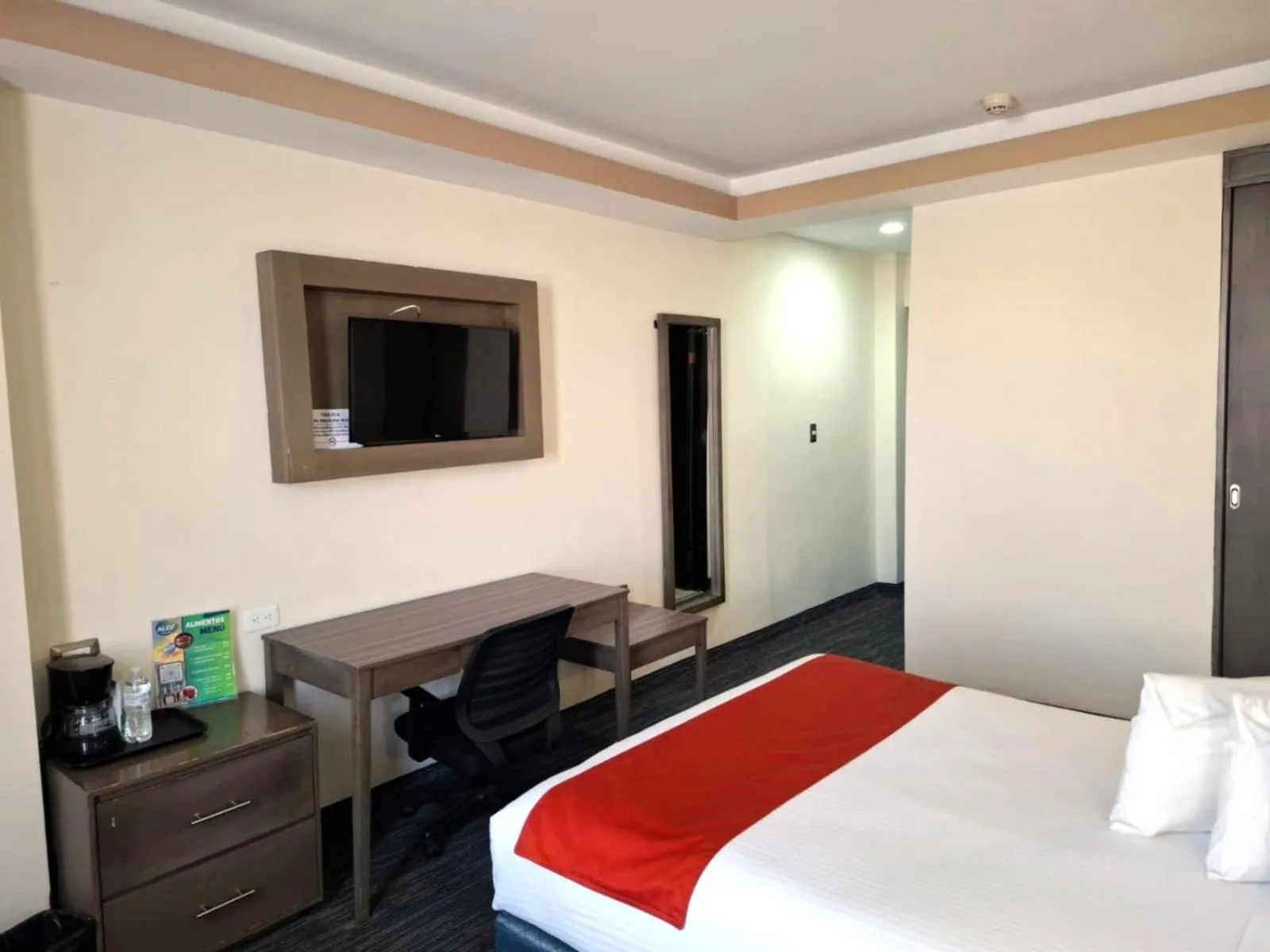 TV and multimedia, Bed in Hotel ALO! Express