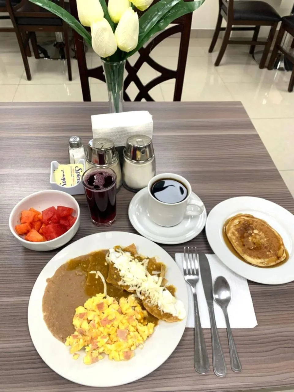 Breakfast in Hotel ALO! Express