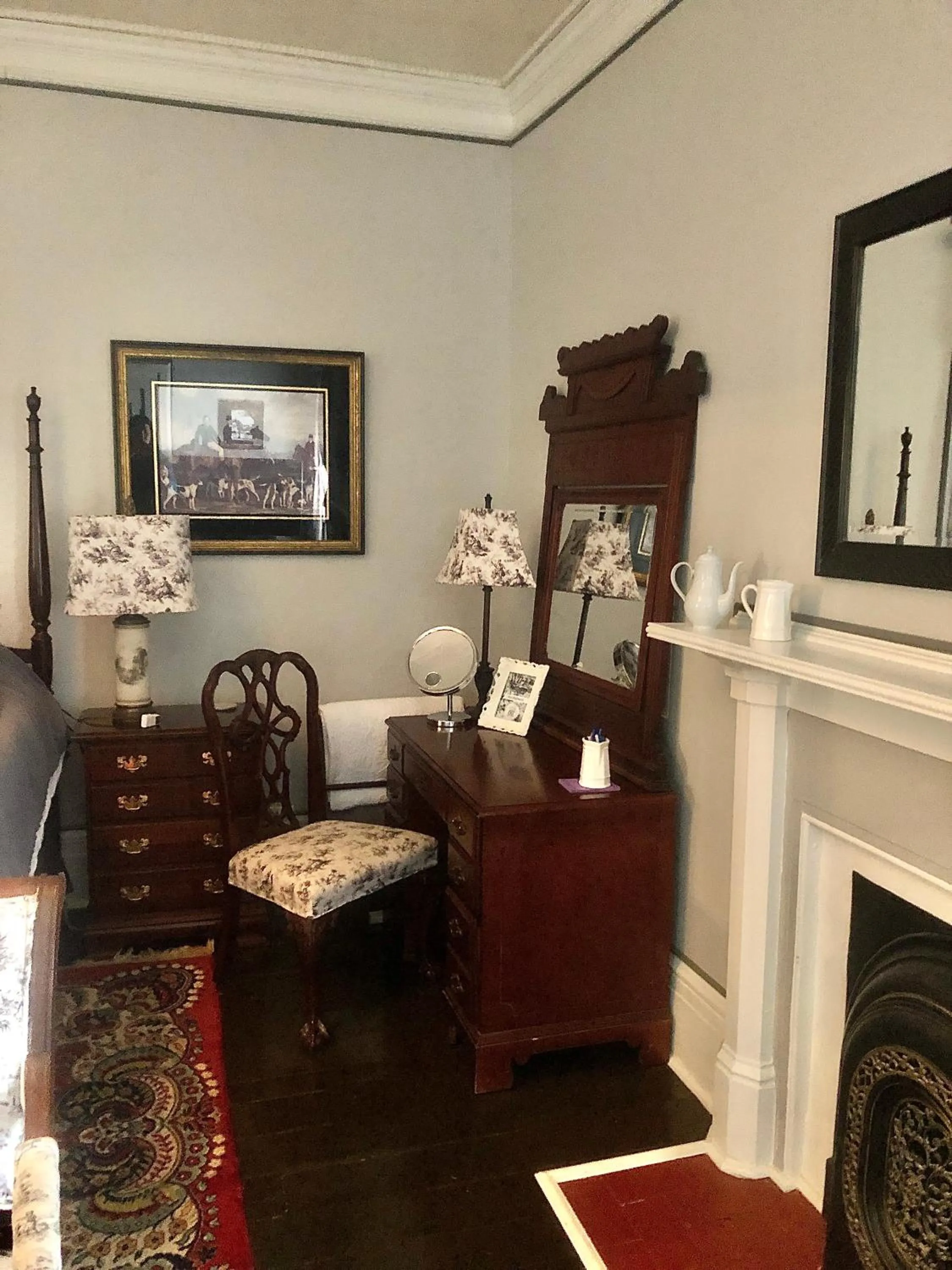 Bedroom in Belmont Inn