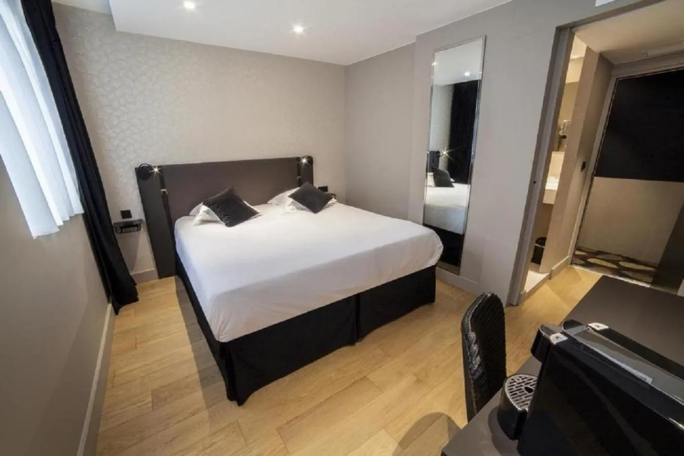 Photo of the whole room, Bed in La Valiz