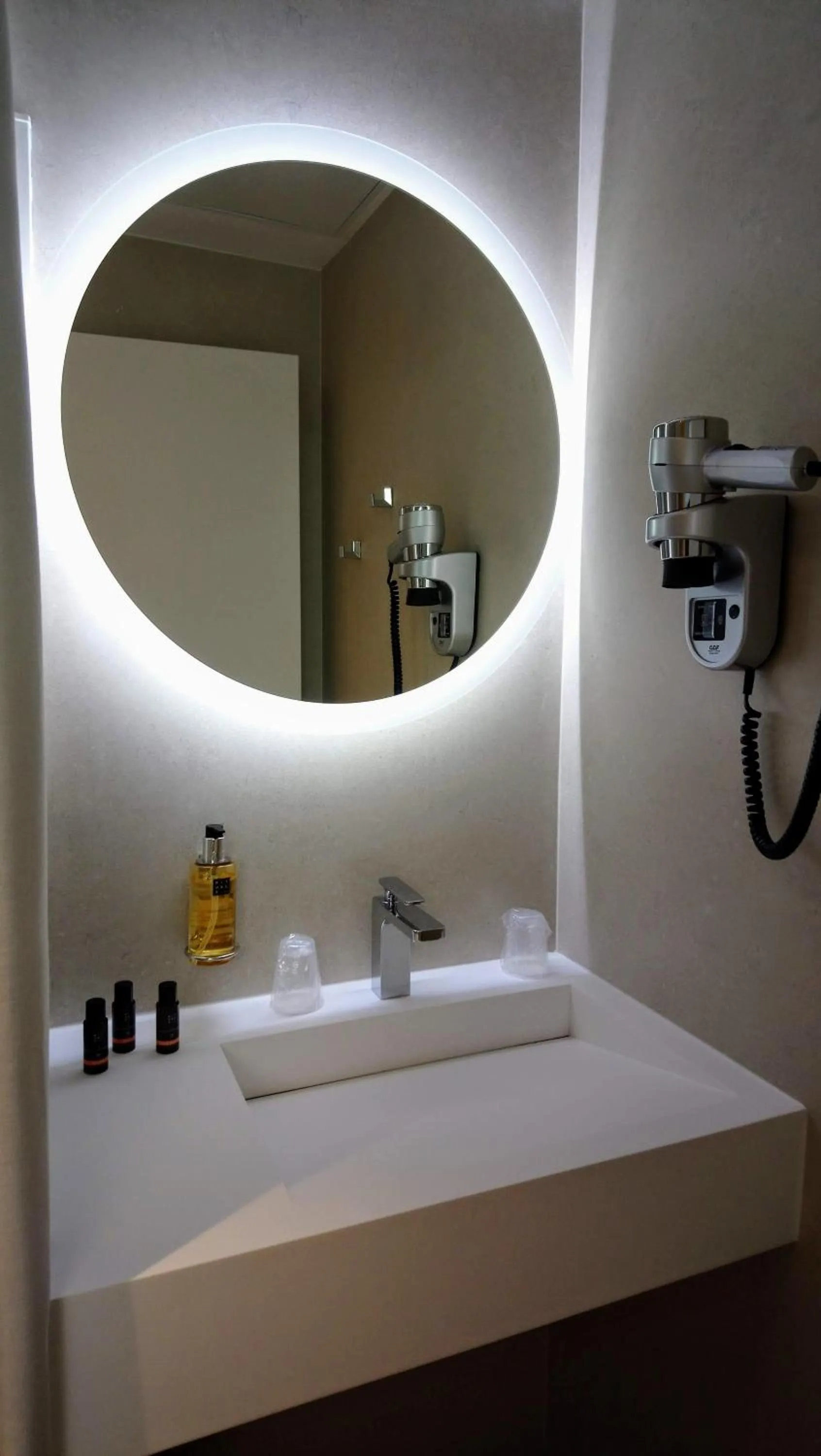 Bathroom in La Valiz