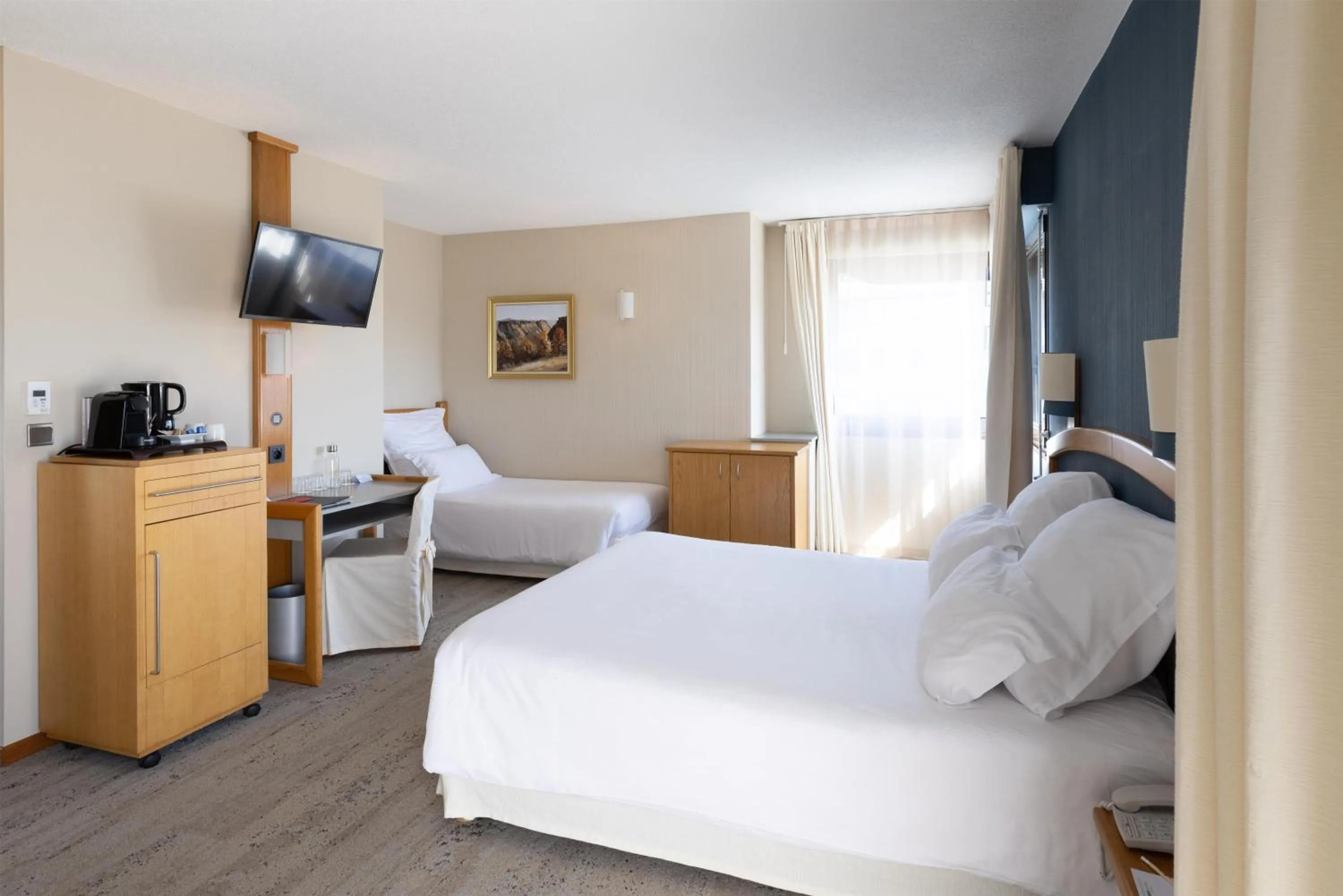 Bedroom, Bed in Best Western Le Relais de Laguiole Hôtel & Spa