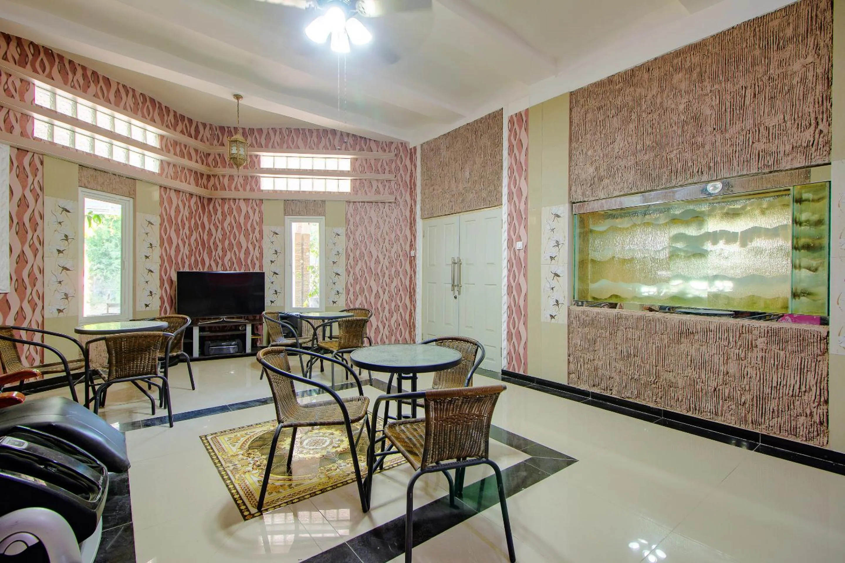 Lobby or reception in OYO 1277 Pondok Damai Syariah