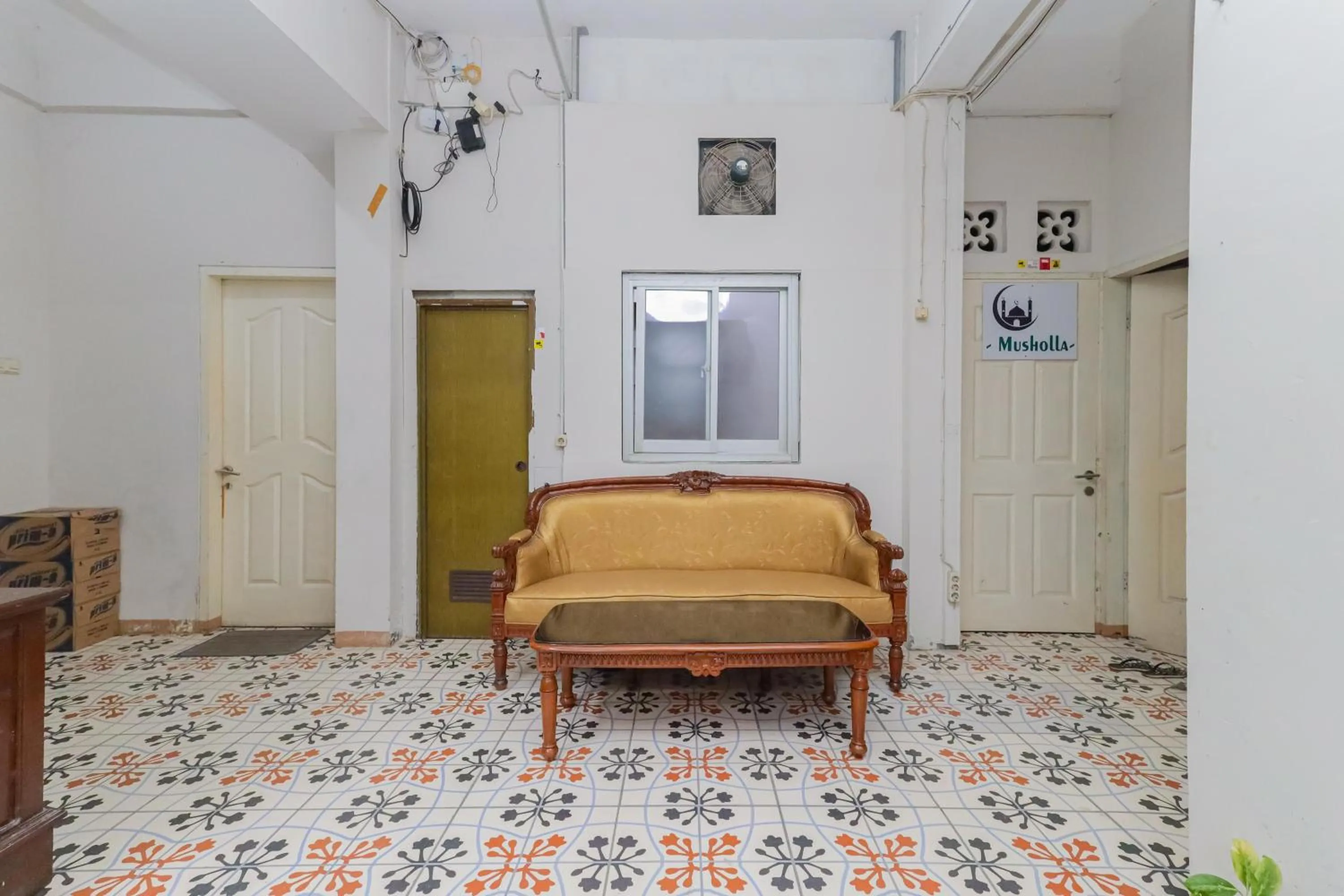 Area and facilities in Urbanview Hotel Syariah Near Gelora Delta Sidoarjo