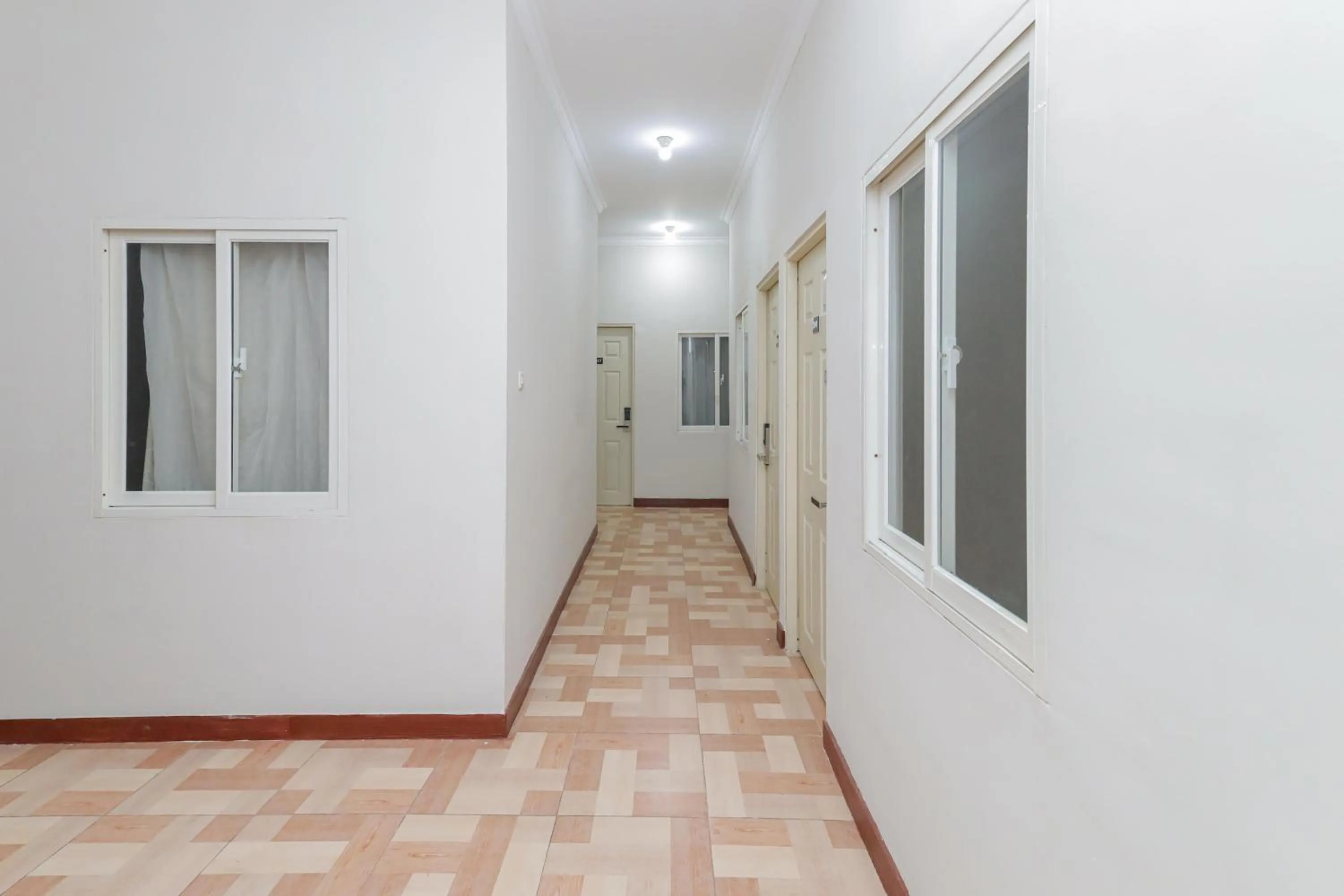 Facade/entrance in Urbanview Hotel Syariah Near Gelora Delta Sidoarjo