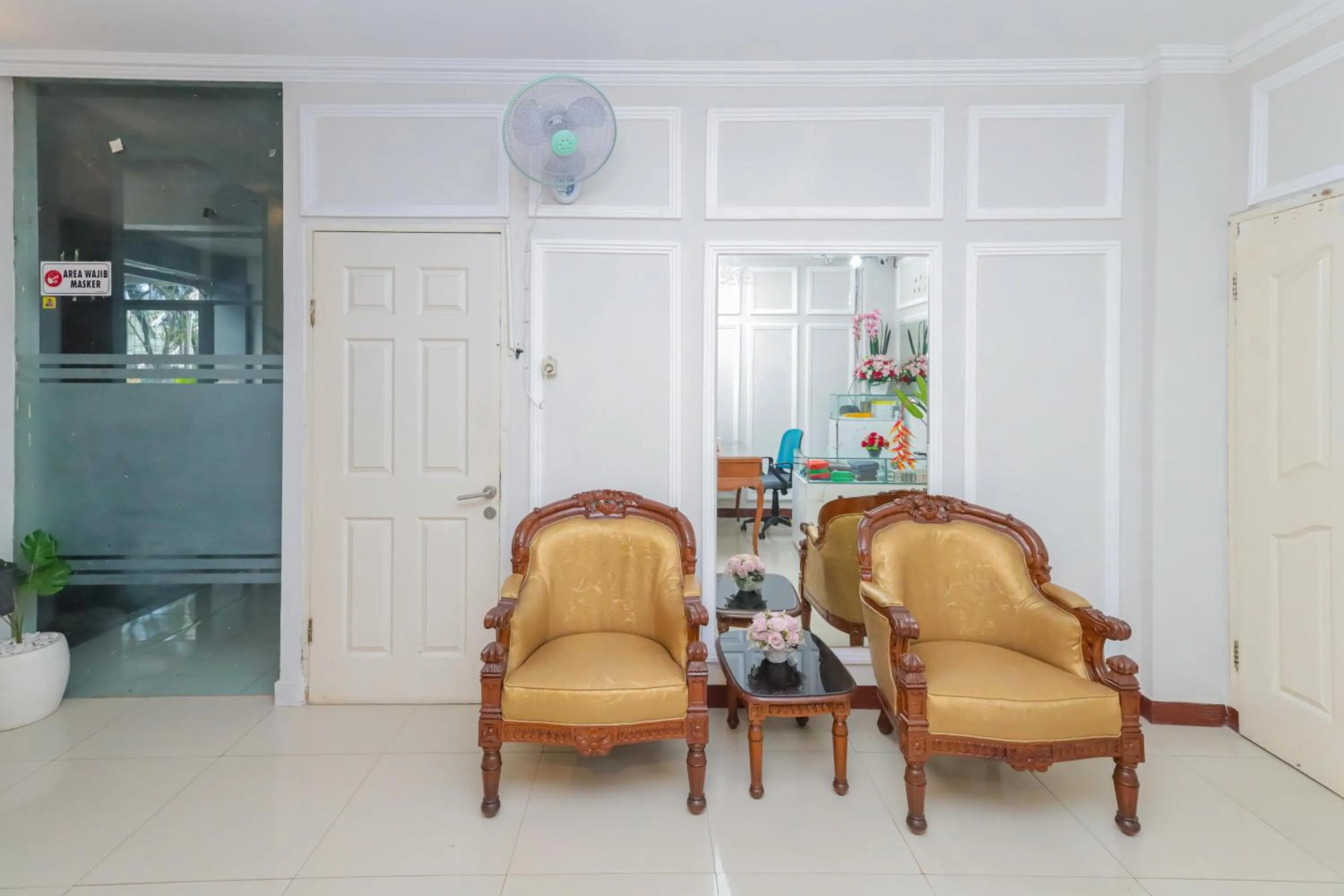 Area and facilities in Urbanview Hotel Syariah Near Gelora Delta Sidoarjo