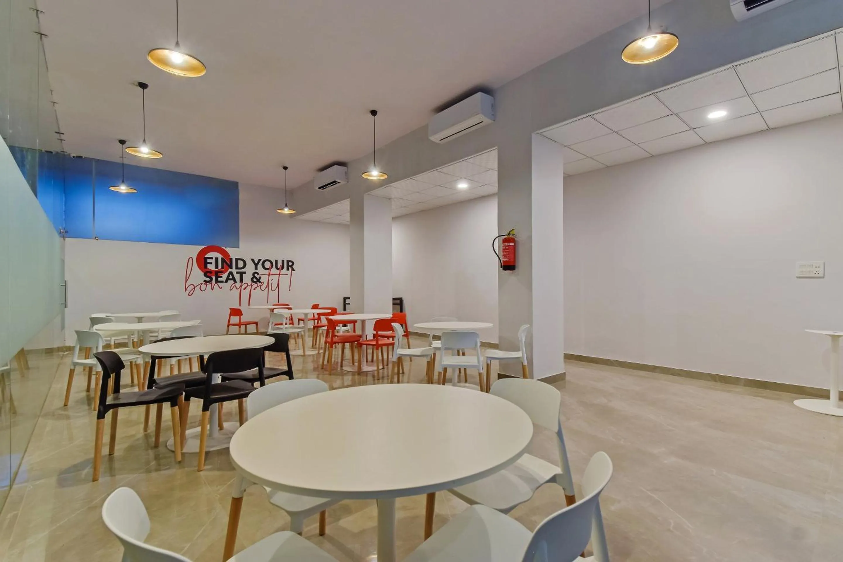 Restaurant/places to eat in Super Collection O Govind Marg