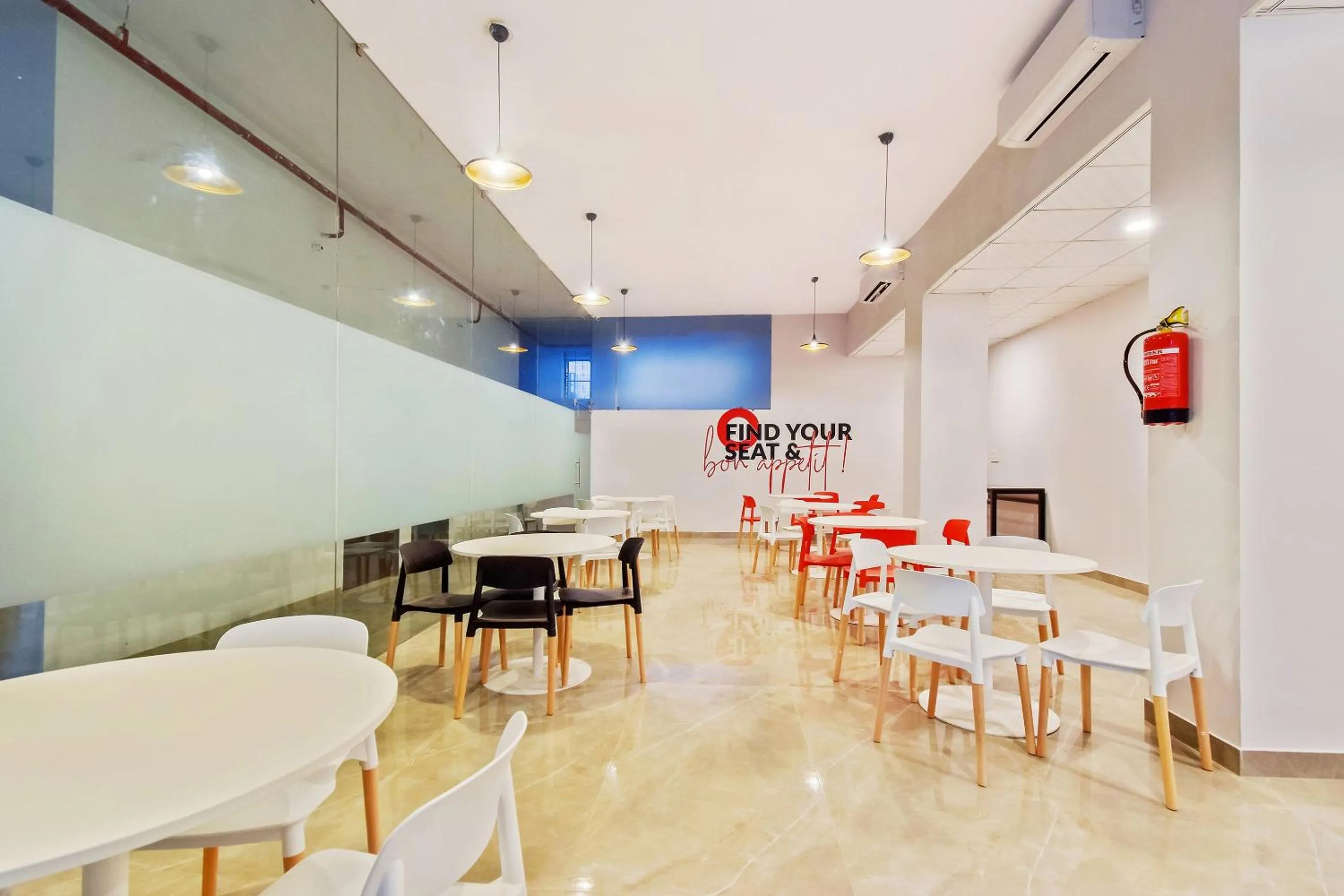 Restaurant/places to eat in Super Collection O Govind Marg