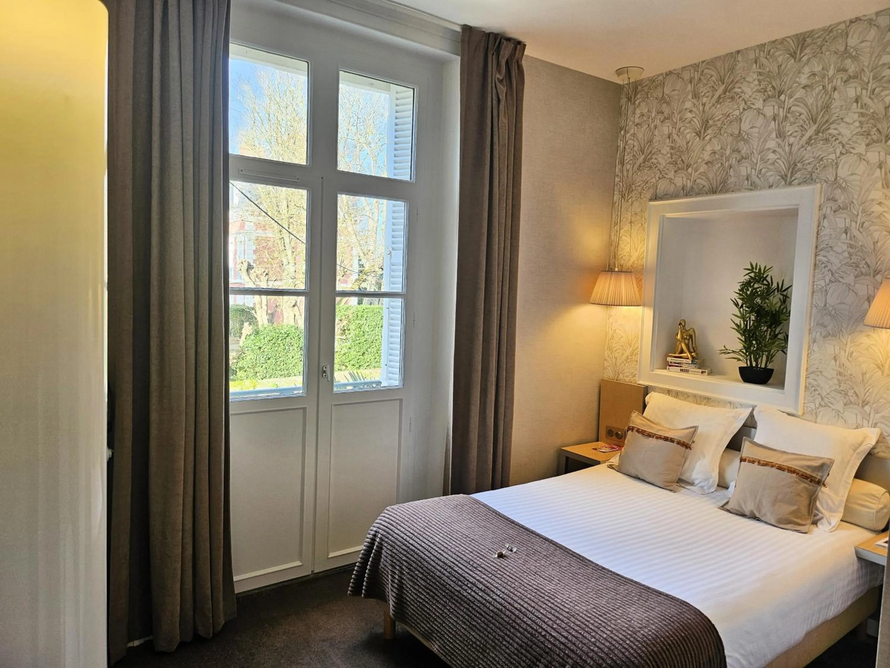 Bedroom, Bed in L'Hôtel Particulier Ascott