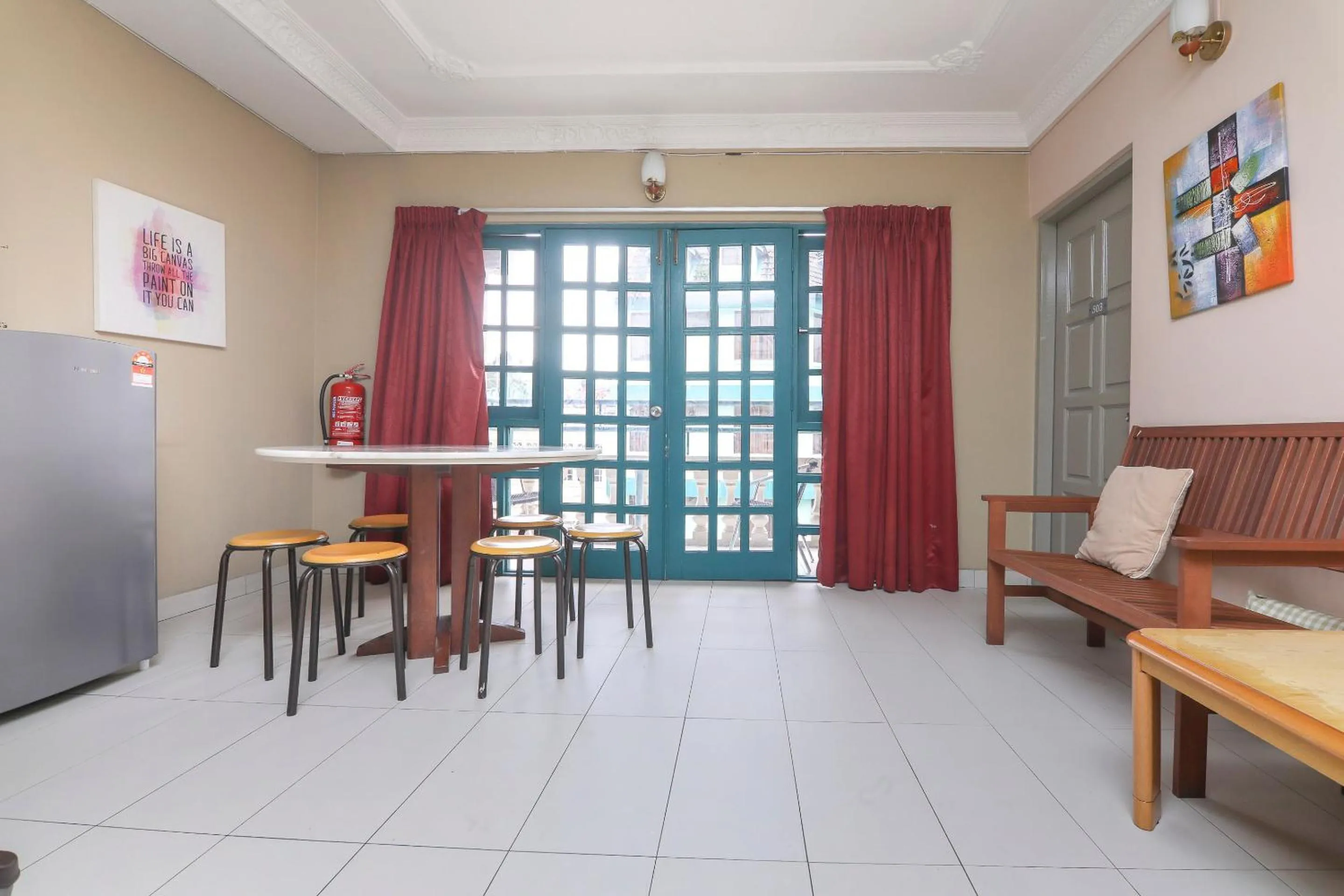 Lobby or reception in SPOT ON 89789 Hotel Check In 2