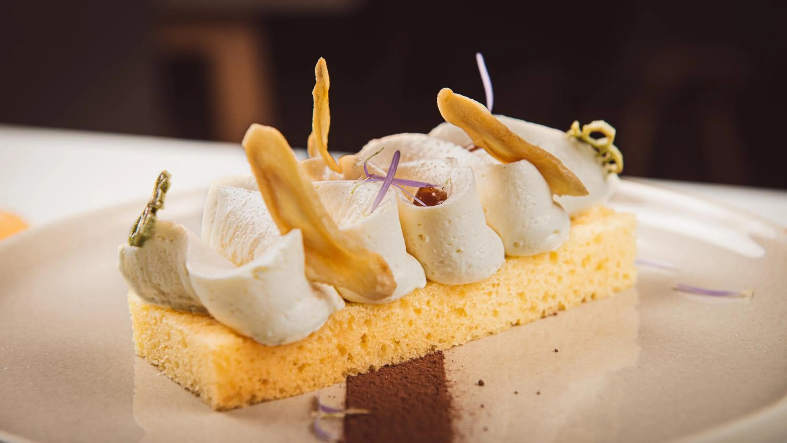 Restaurant/places to eat in Holiday Inn Clermont Ferrand Centre by IHG