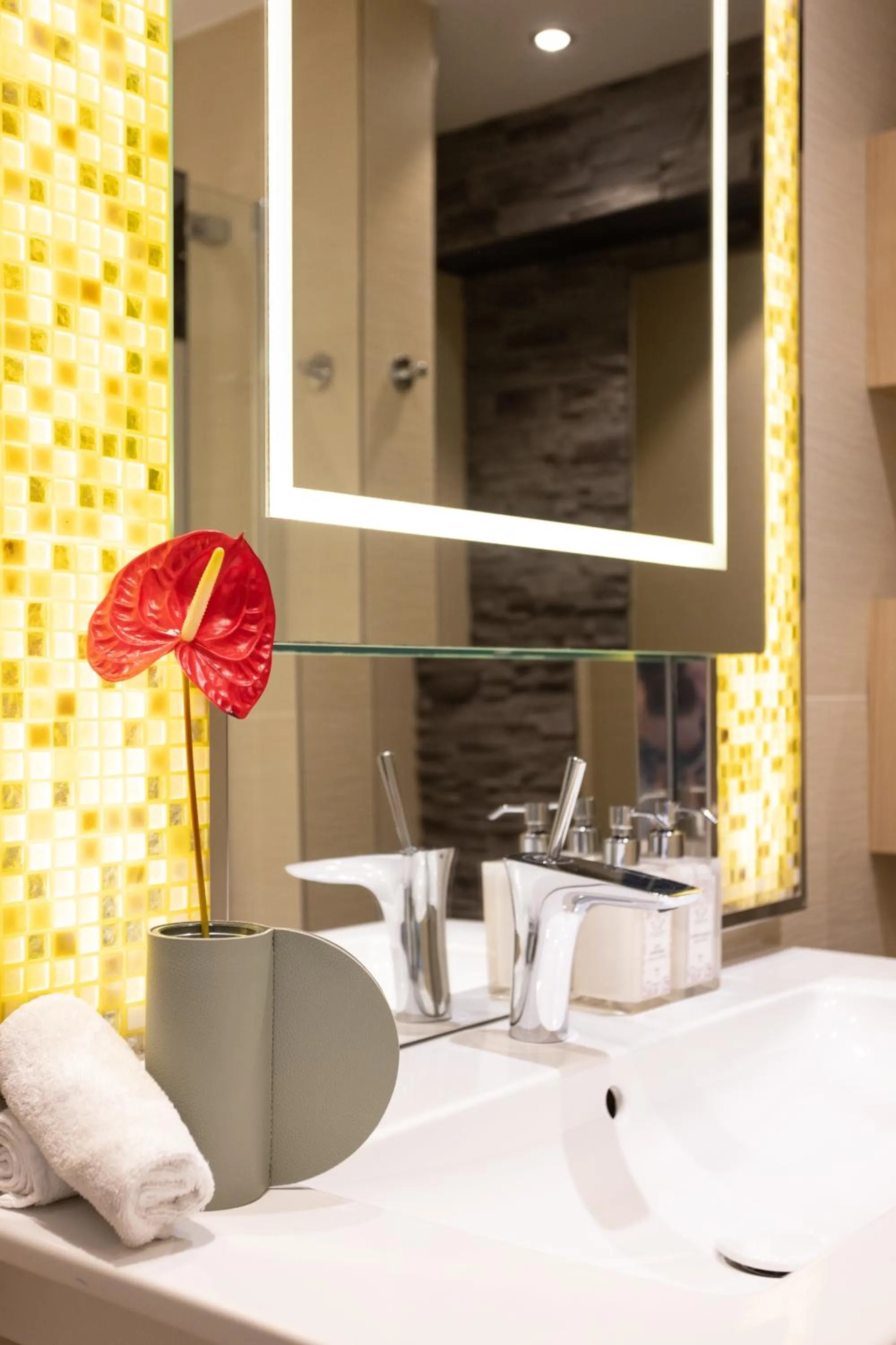 Bathroom in Thalazur Bandol Ile Rousse - Hôtel & Spa