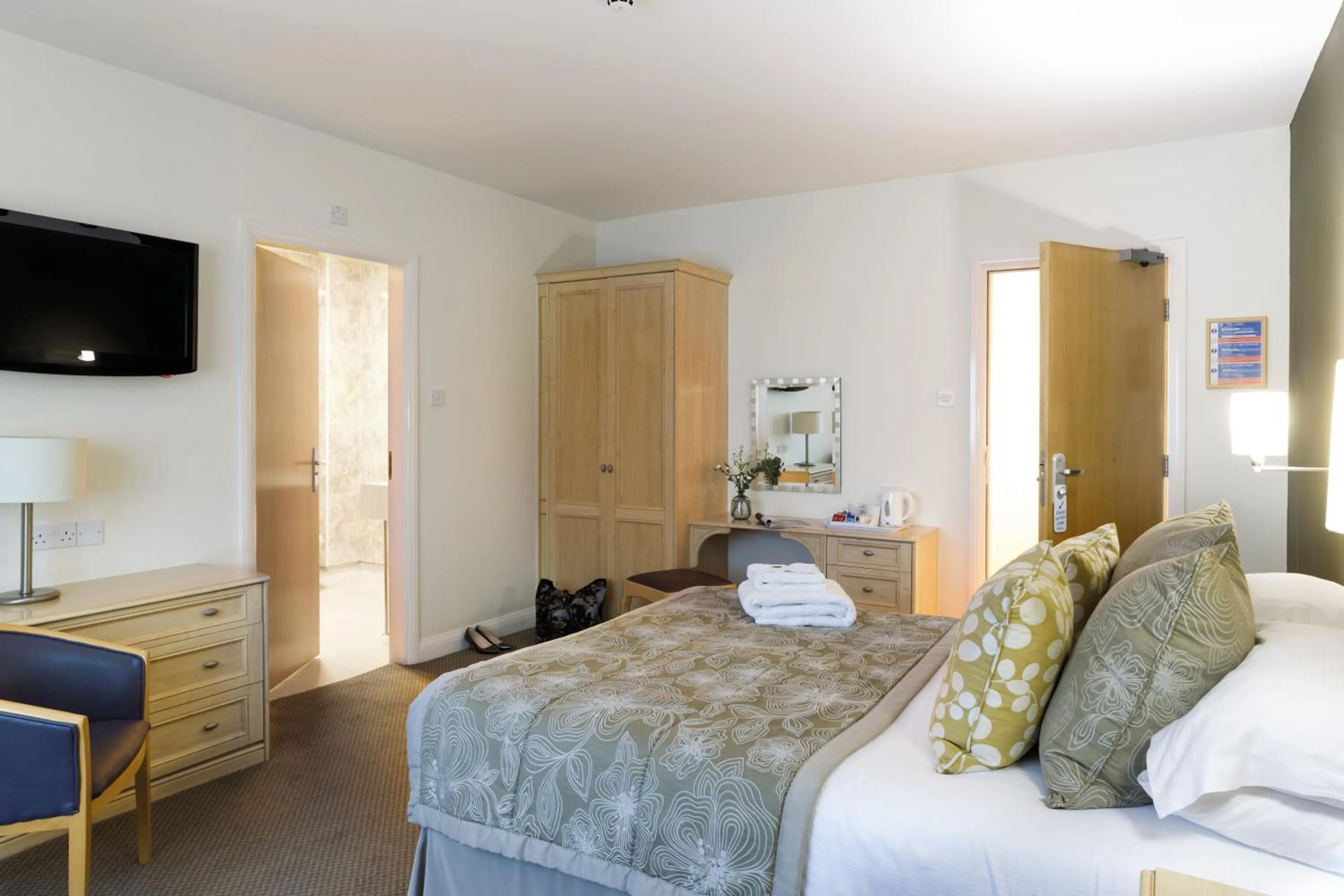 Bed in Burntwood Court Hotel