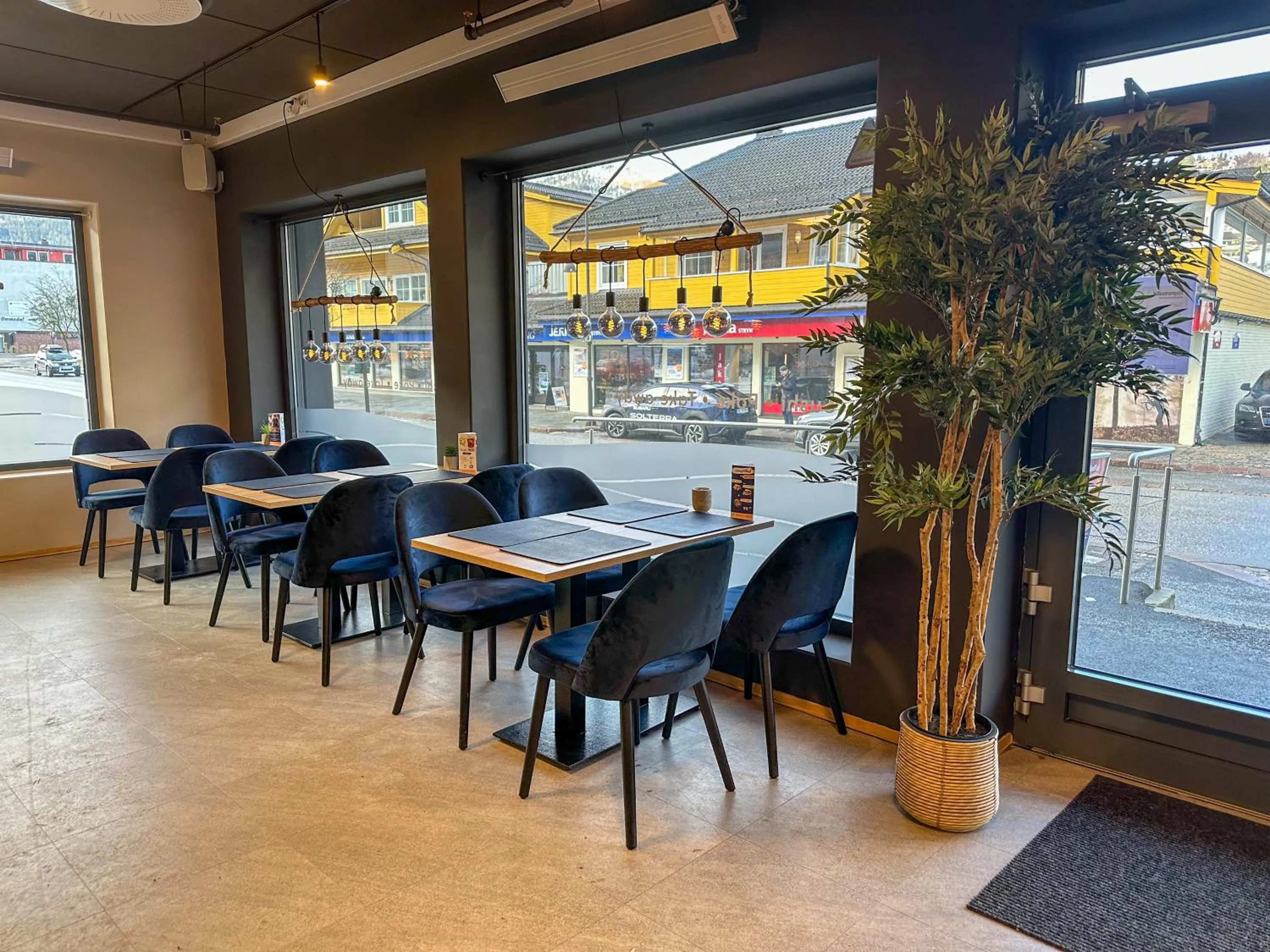 Restaurant/places to eat in Stryn House Hotel