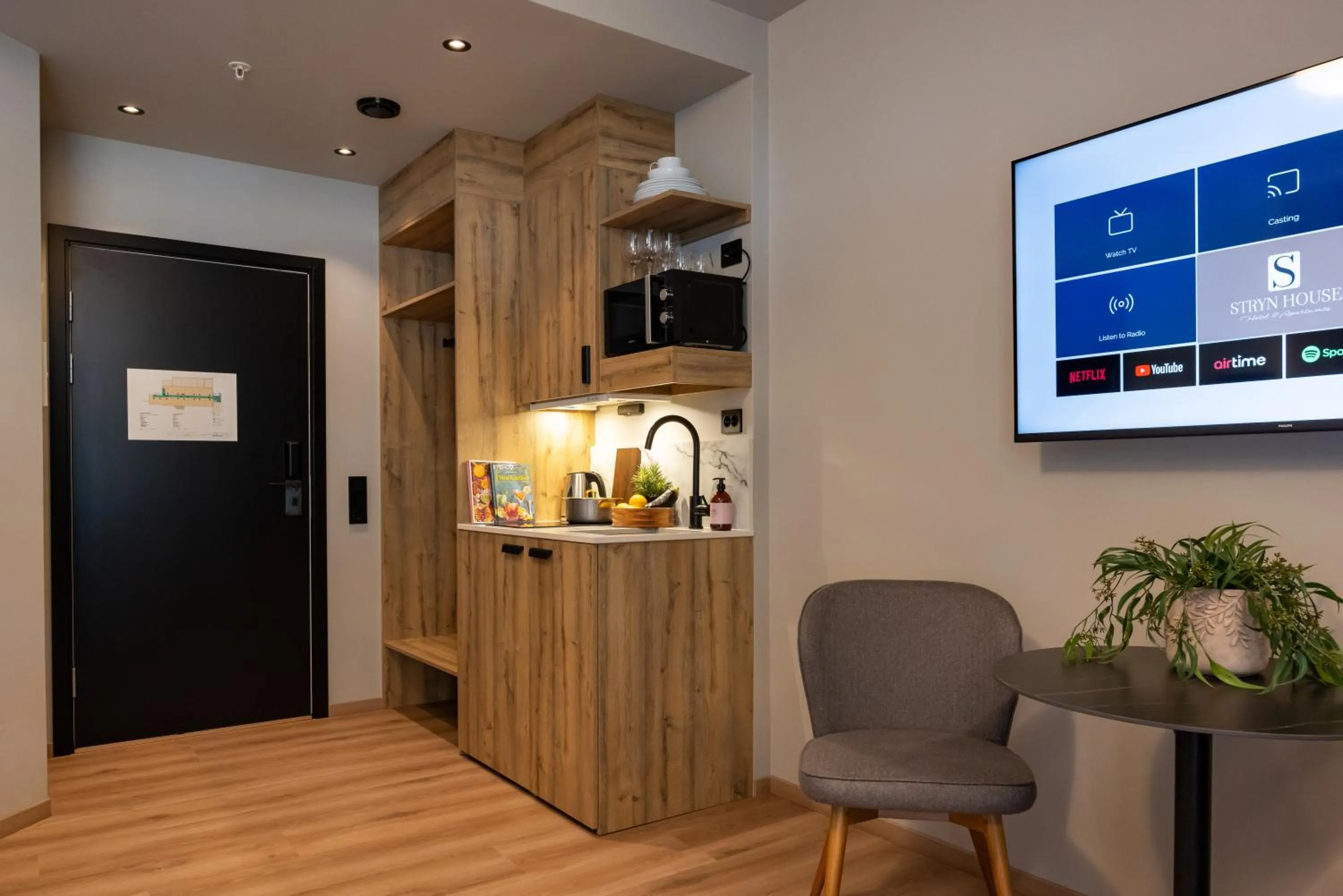 TV and multimedia in Stryn House Hotel