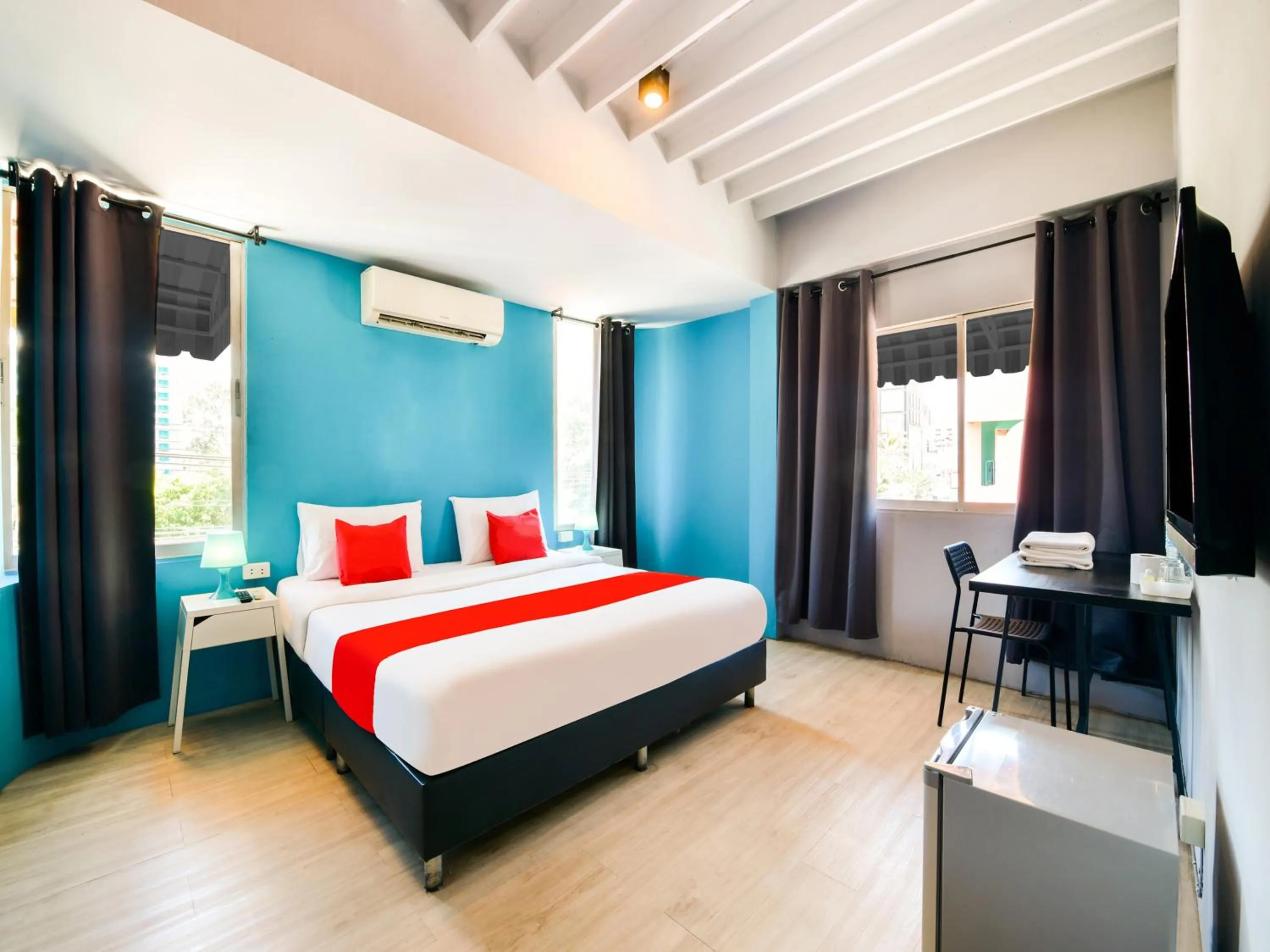 Bed in Sweet Pound Hotel