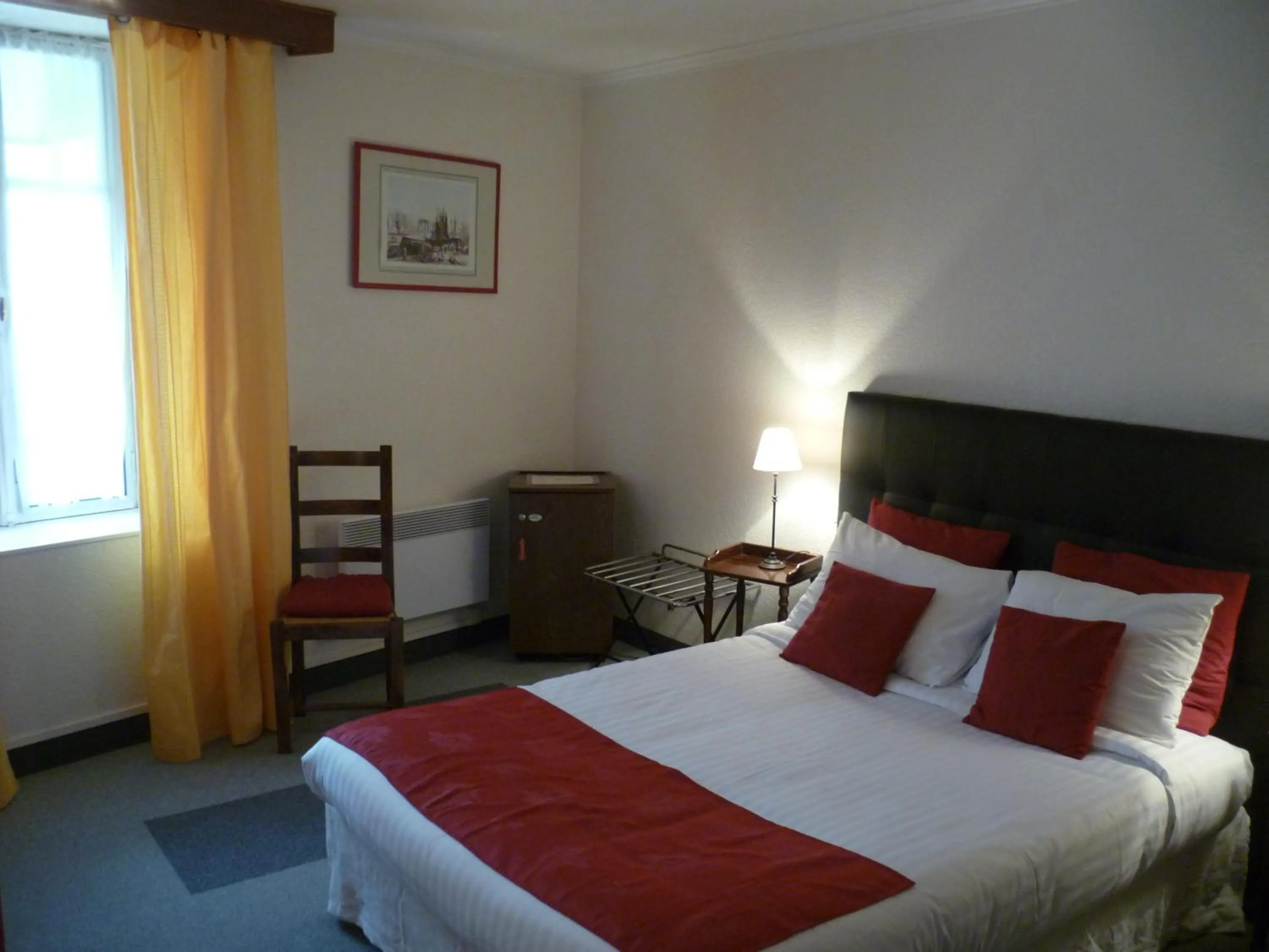 Photo of the whole room, Bed in The Originals Boutique, Hôtel Clos Sainte Marie, Nevers