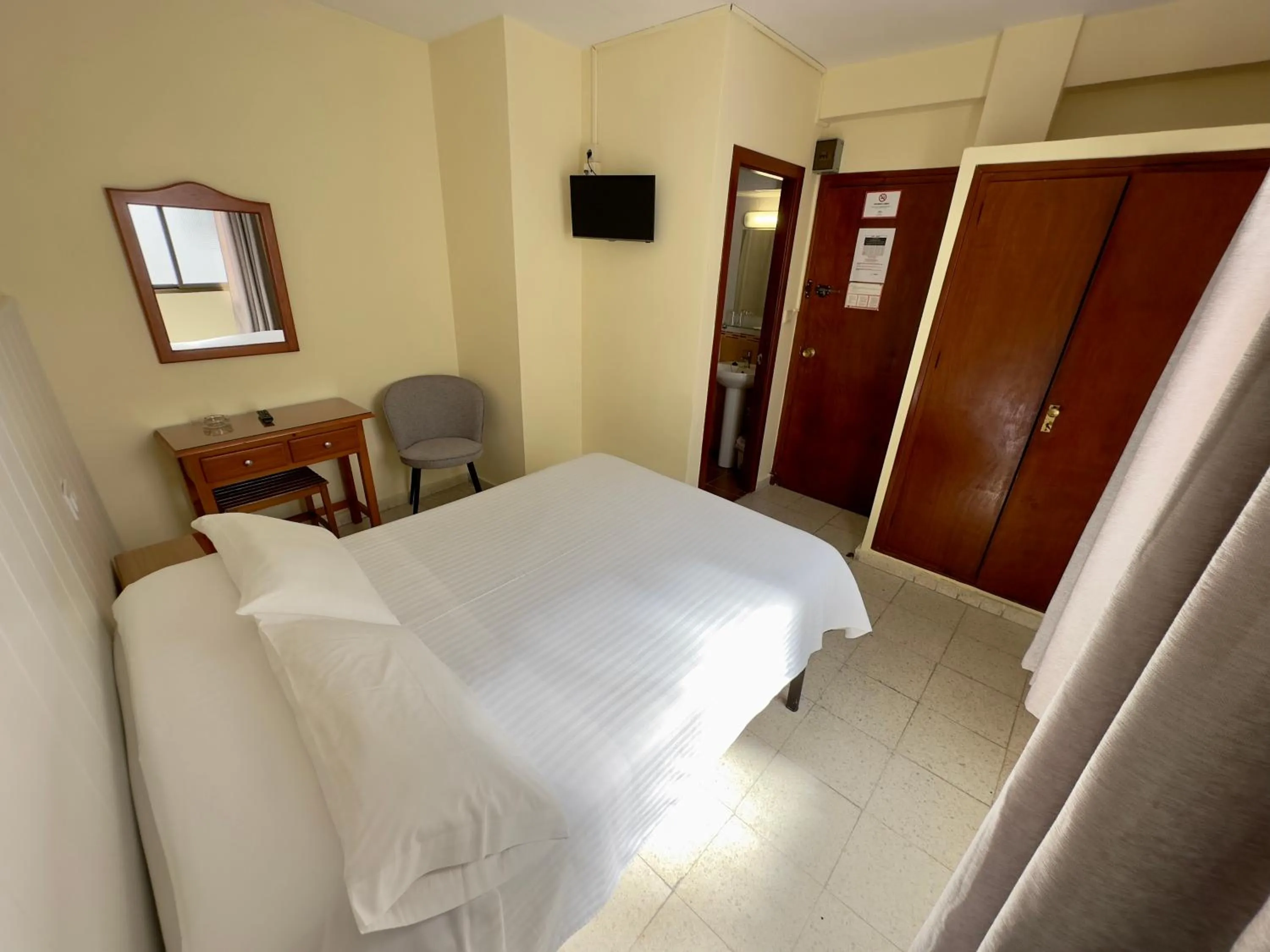 Bed in Hotel Cabello