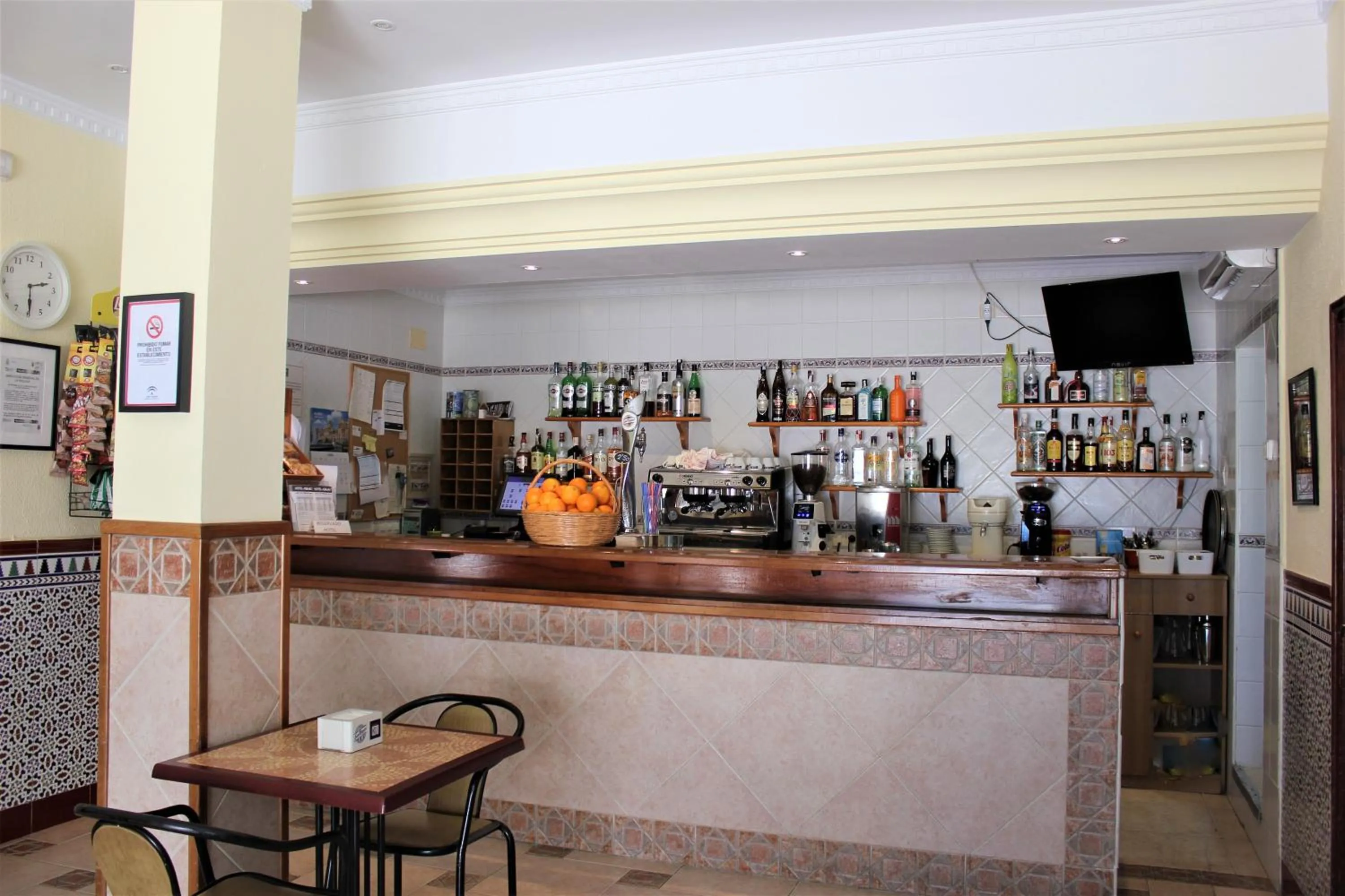 Lounge or bar in Hotel Cabello