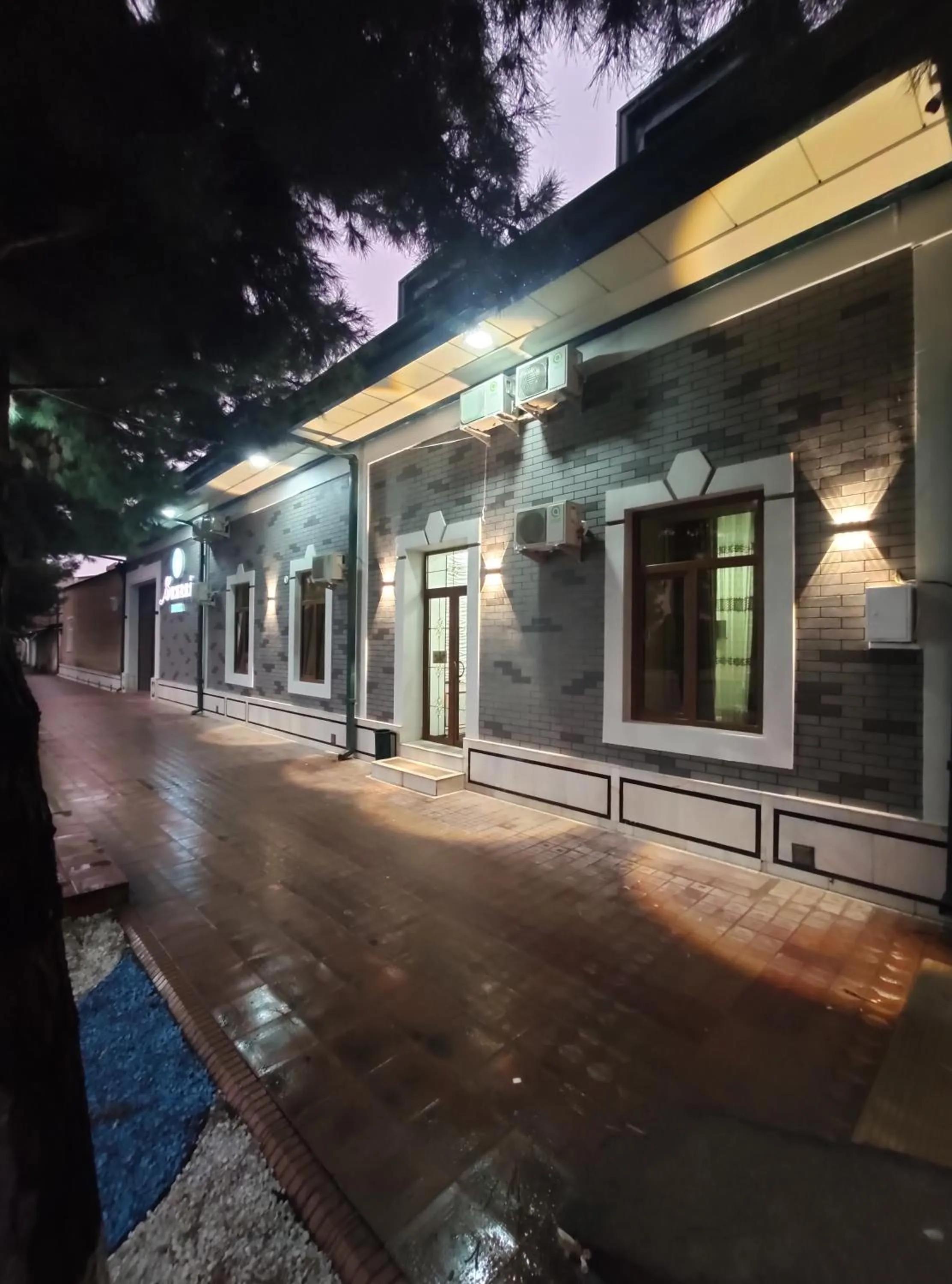 Facade/entrance in Hotel Suzani Samarkand