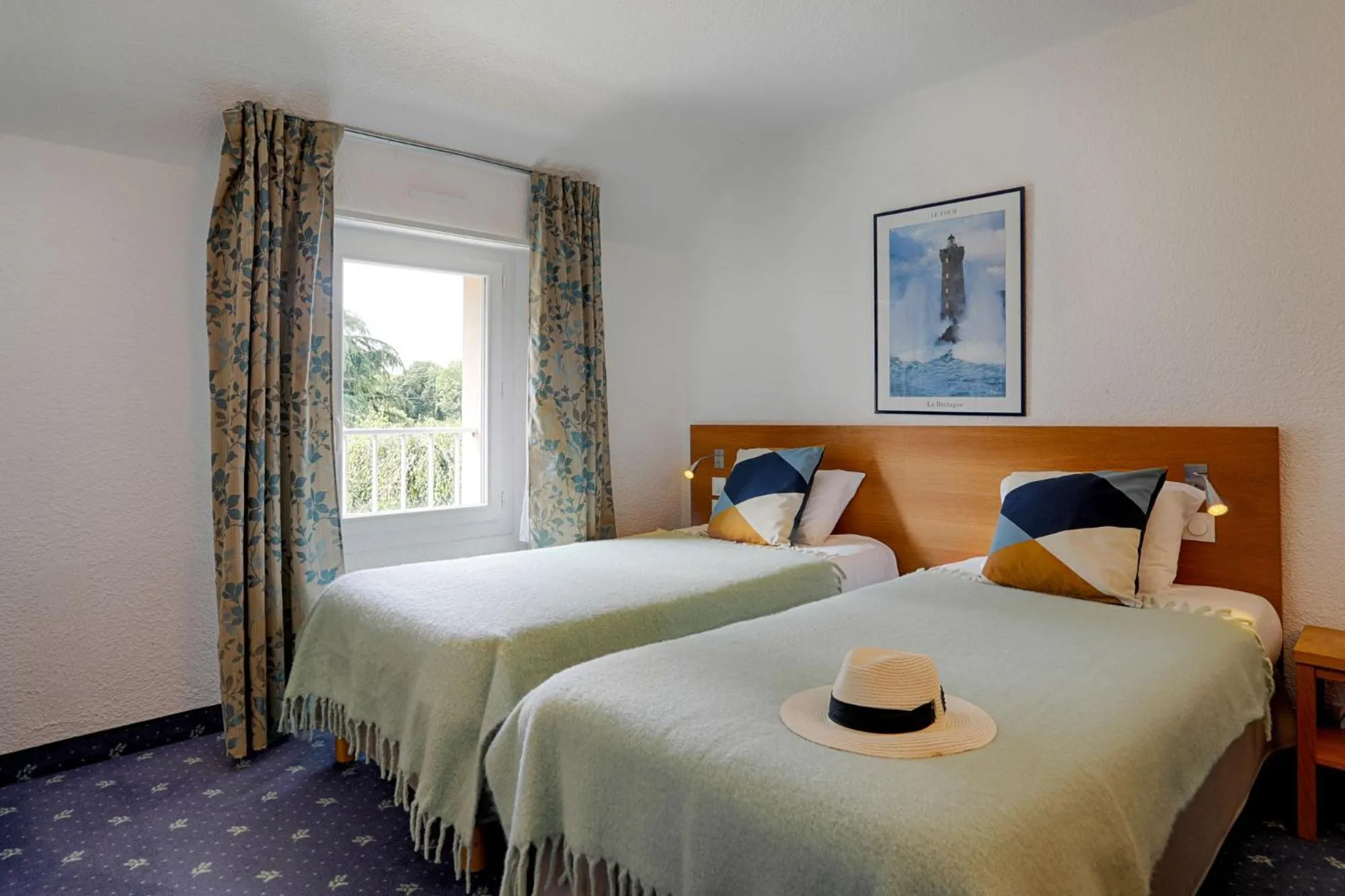 Bedroom, Bed in Hotel Le Branhoc - Brit Hotel Auray