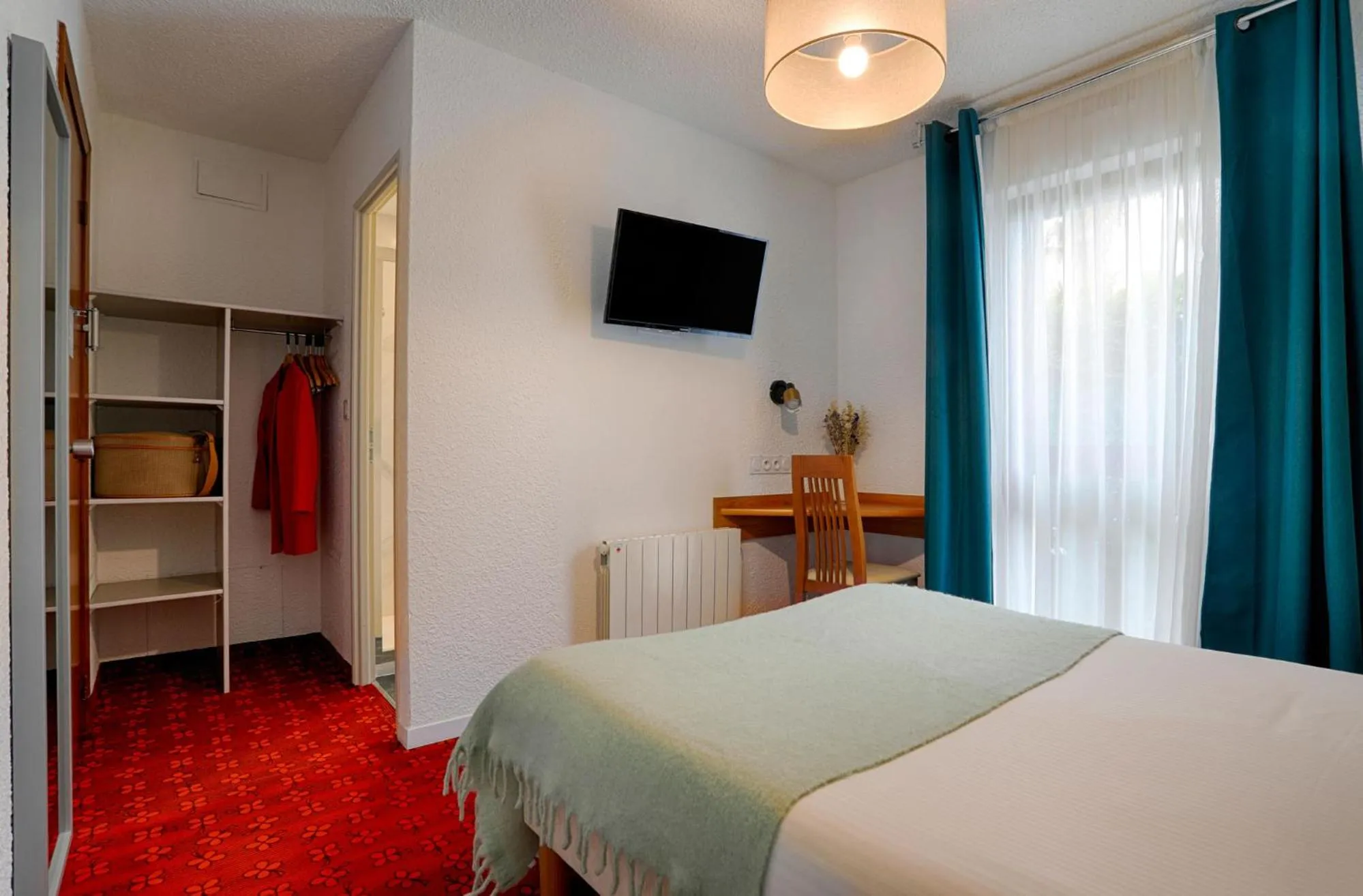 Bed in Hotel Le Branhoc - Brit Hotel Auray