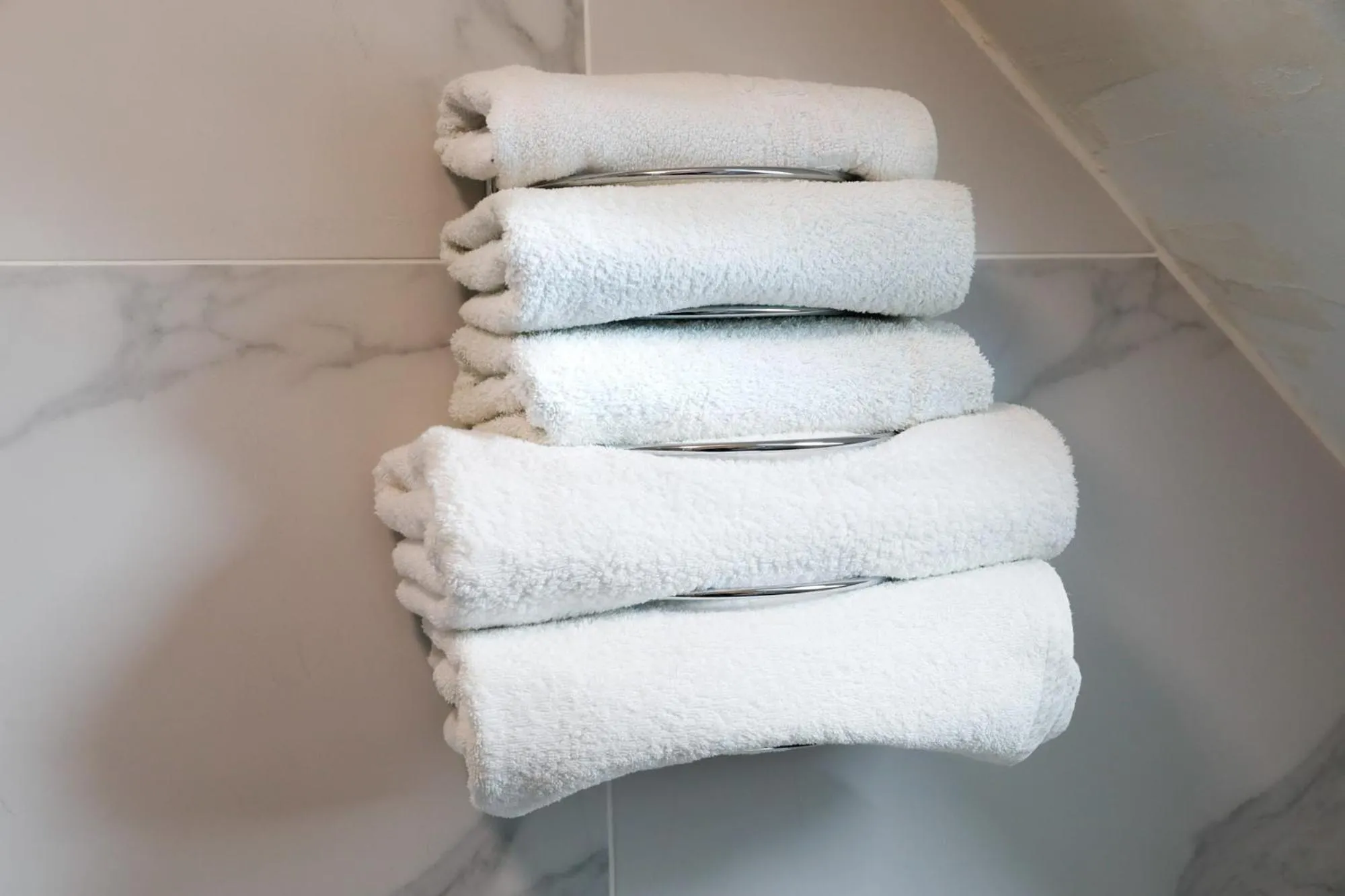 towels in Hotel Le Branhoc - Brit Hotel Auray