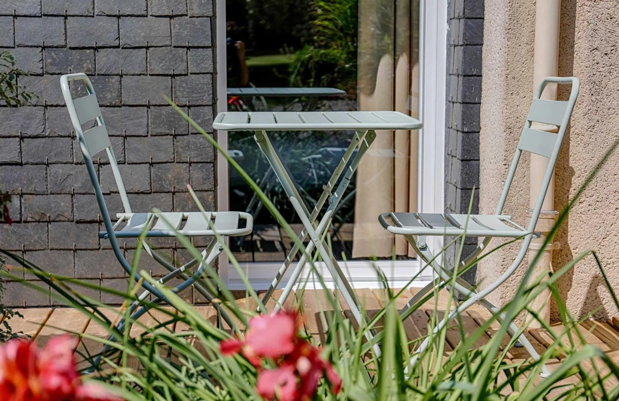 Patio in Hotel Le Branhoc - Brit Hotel Auray