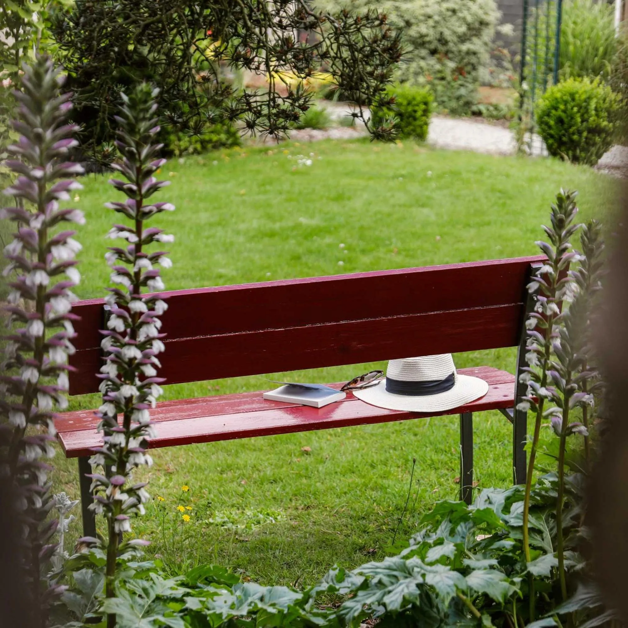 Garden in Hotel Le Branhoc - Brit Hotel Auray