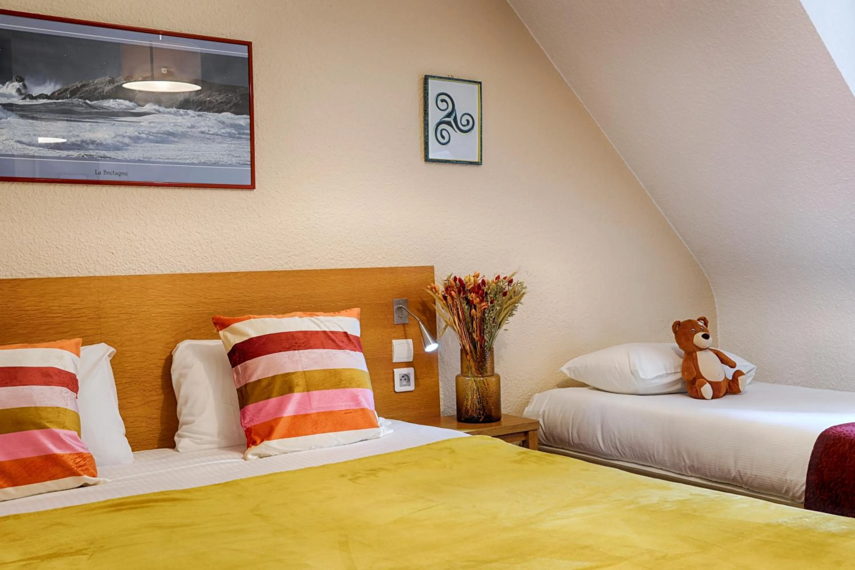 Bed in Hotel Le Branhoc - Brit Hotel Auray