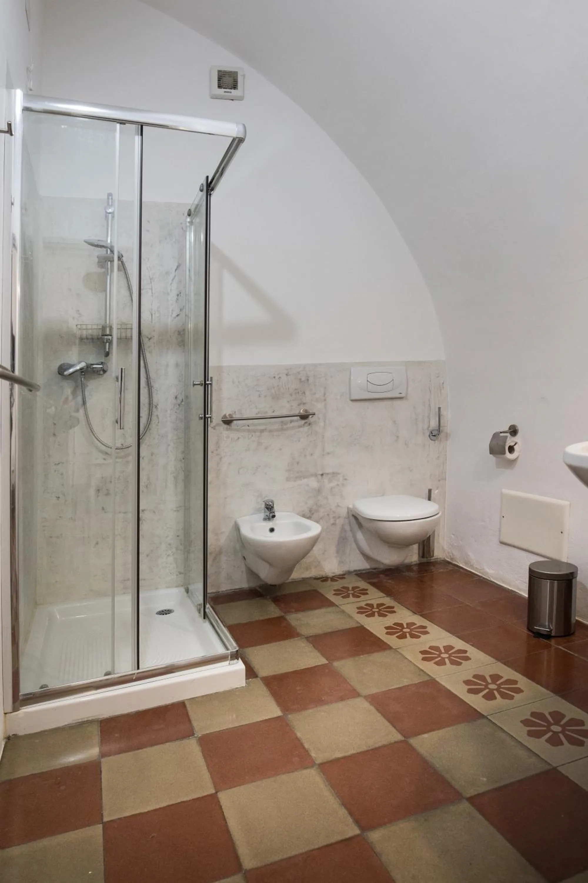 Bathroom in Le Finestre Su Porta Carrese - Luxury Rooms