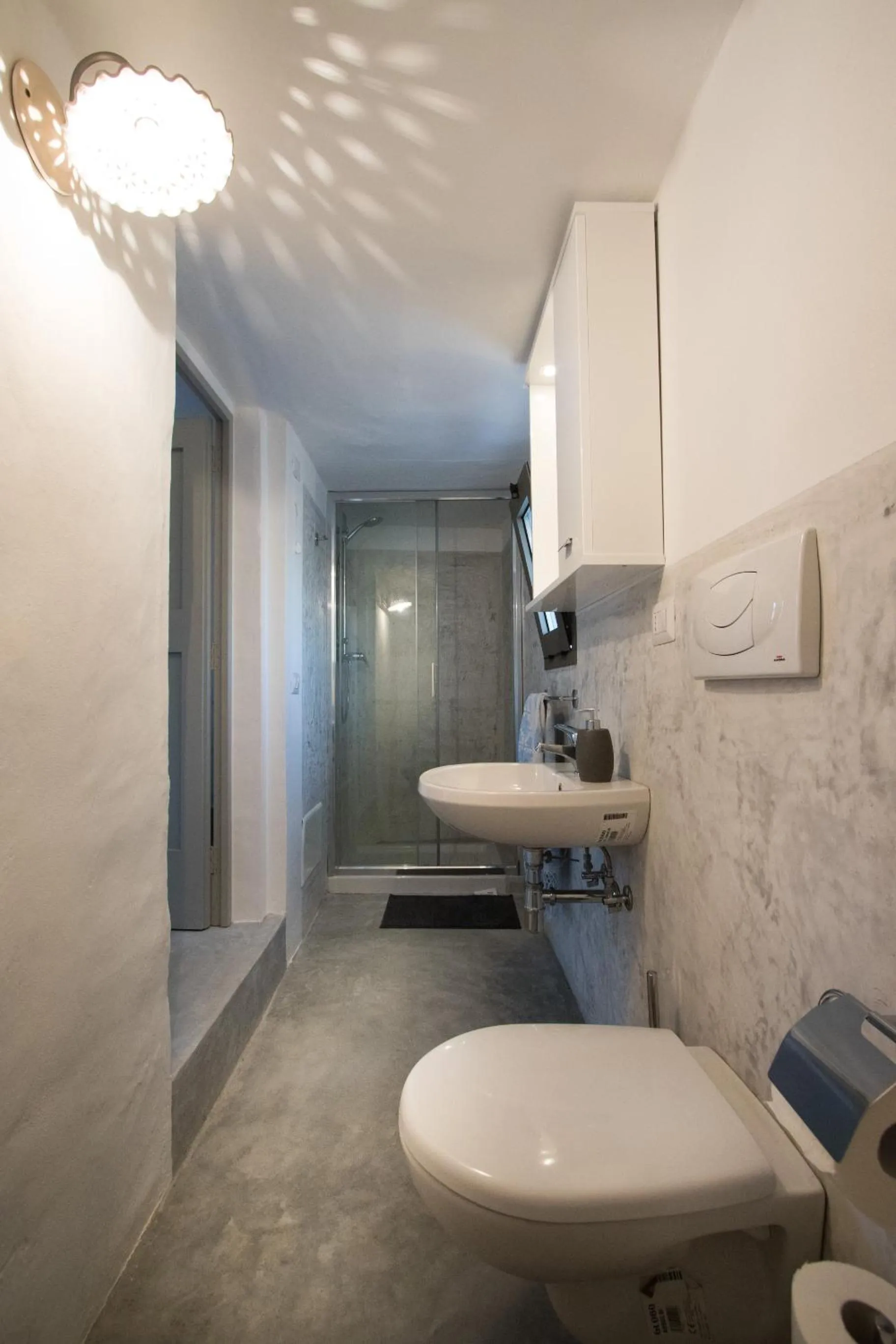Bathroom in Le Finestre Su Porta Carrese - Luxury Rooms