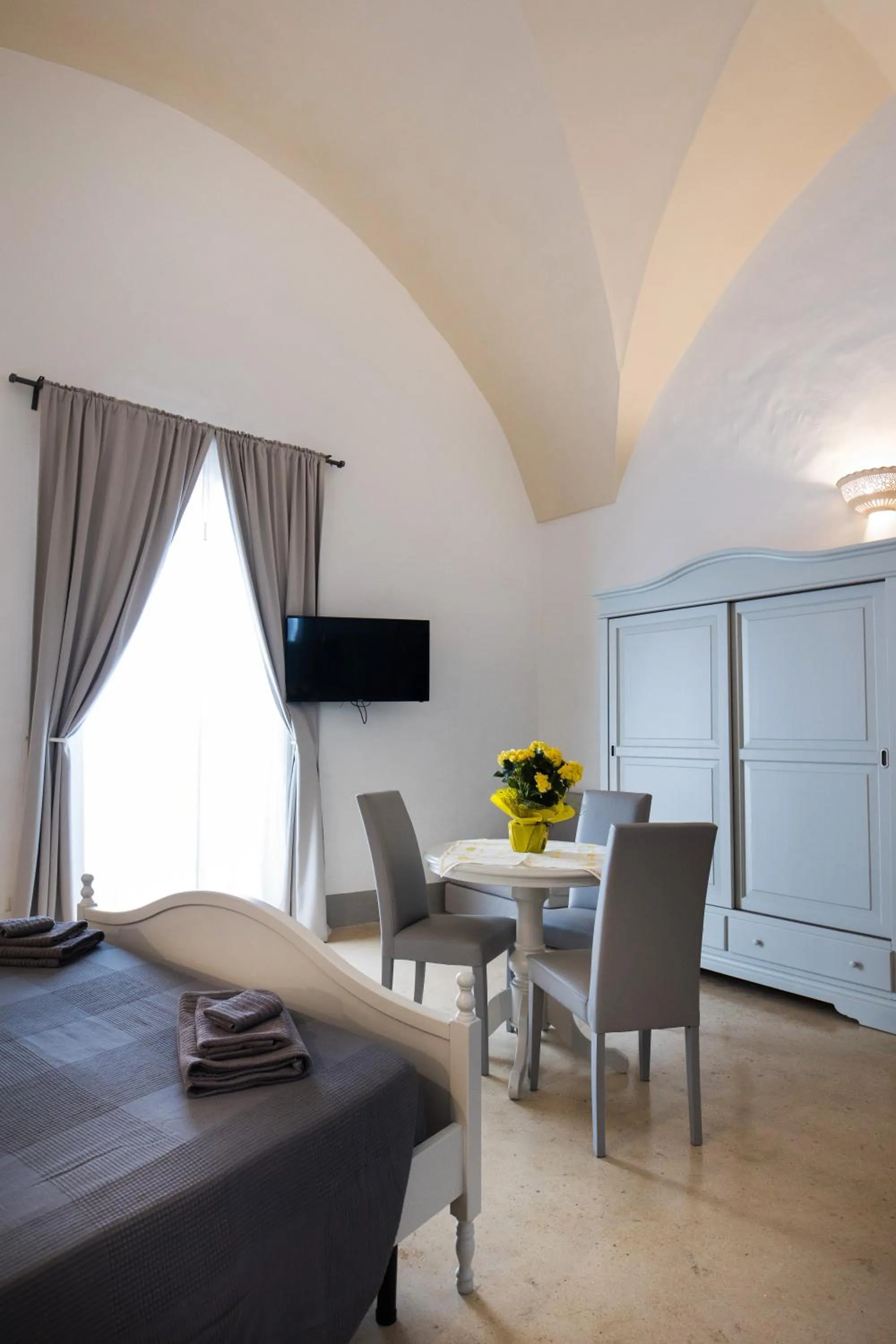 Entertainment in Le Finestre Su Porta Carrese - Luxury Rooms
