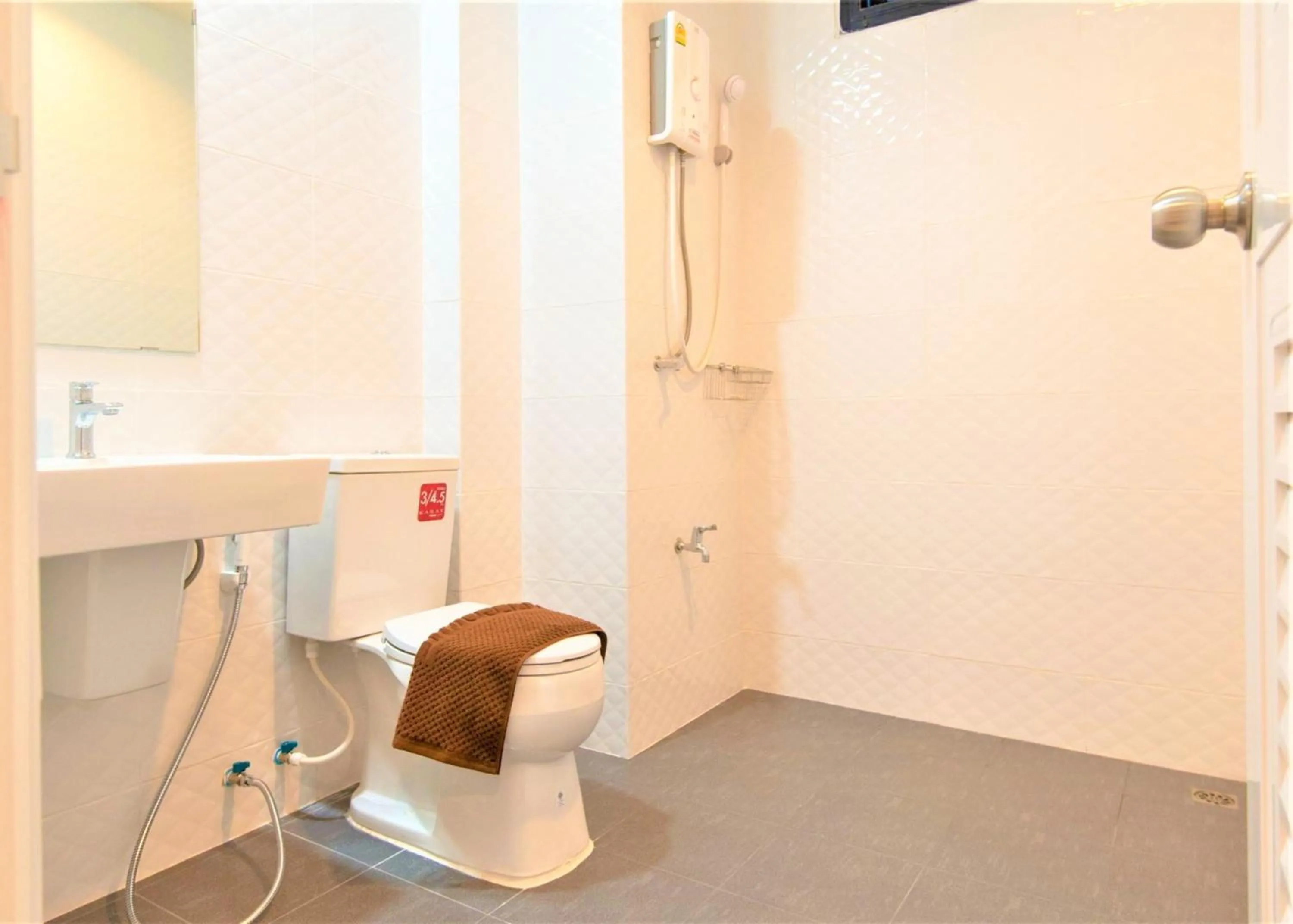 Bathroom in J2 Residence Chiang Rai