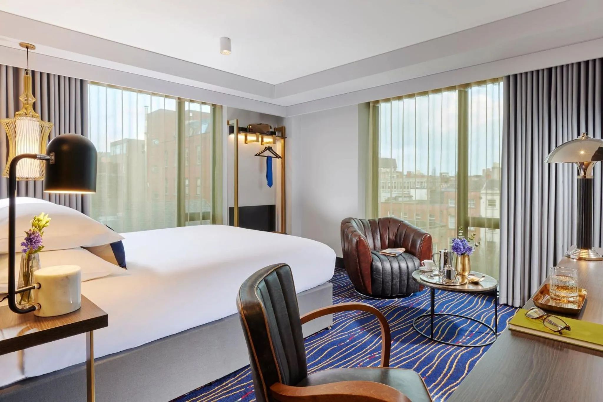 Photo of the whole room, Bed in The Grafton Hotel